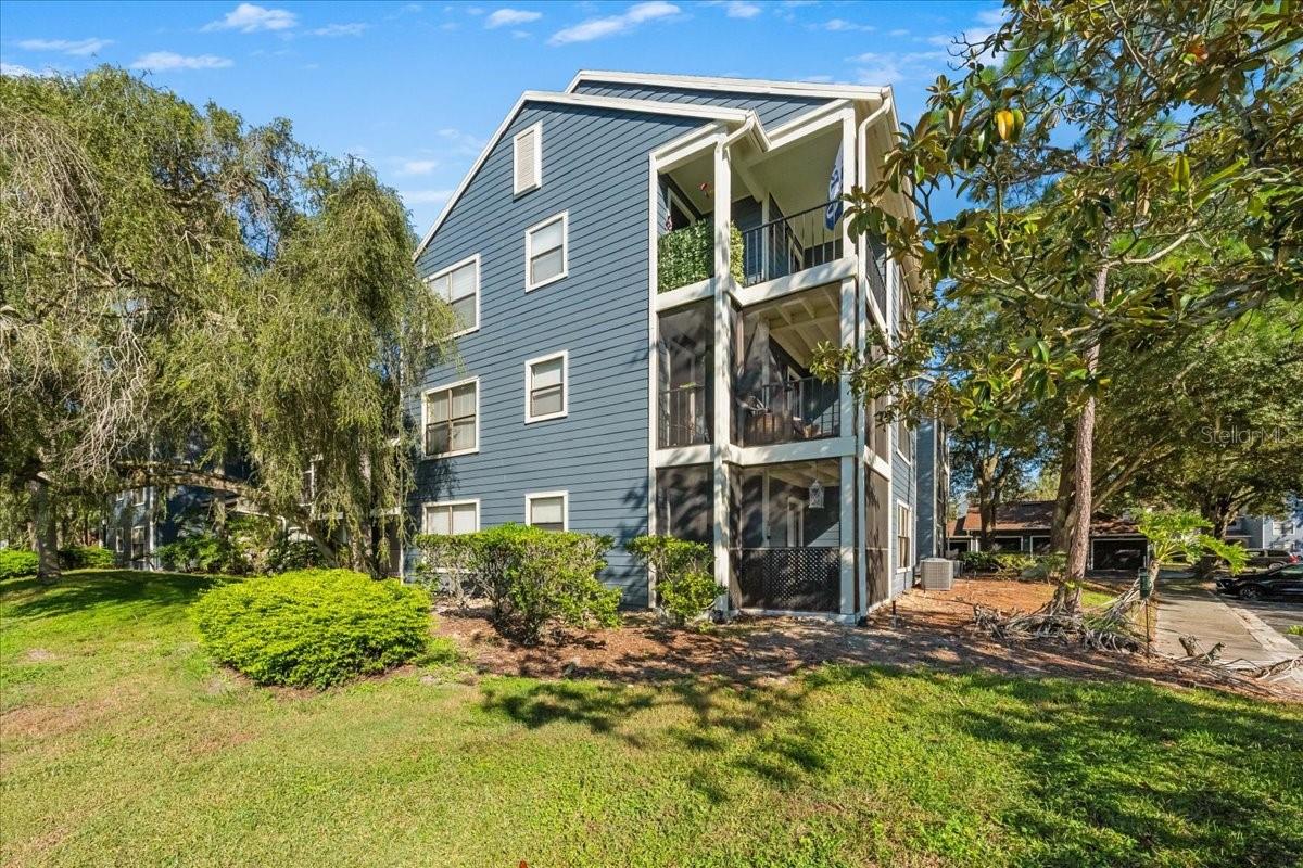 8626 BONAIRE BAY LN #303 — photo 3