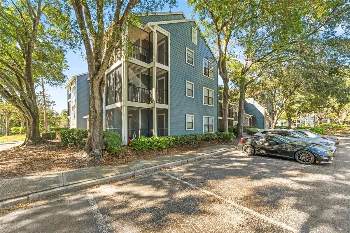 8626 BONAIRE BAY LN #303 — photo 2