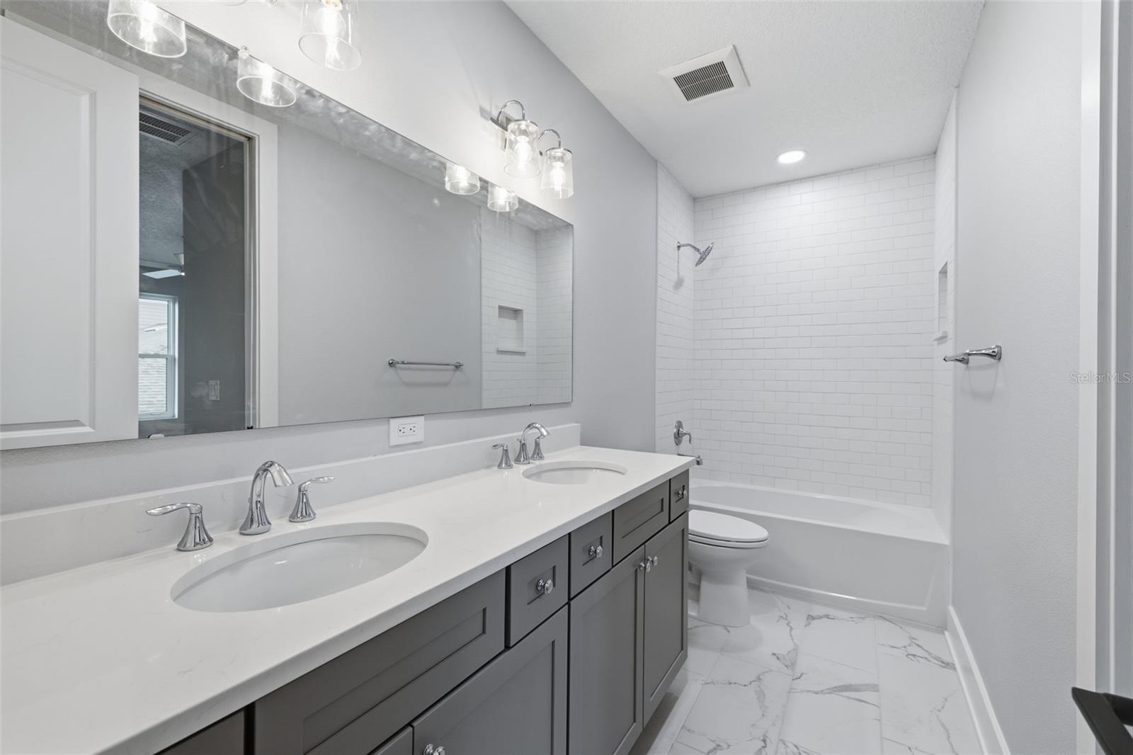 4208 W CARMEN ST #C — photo 27
