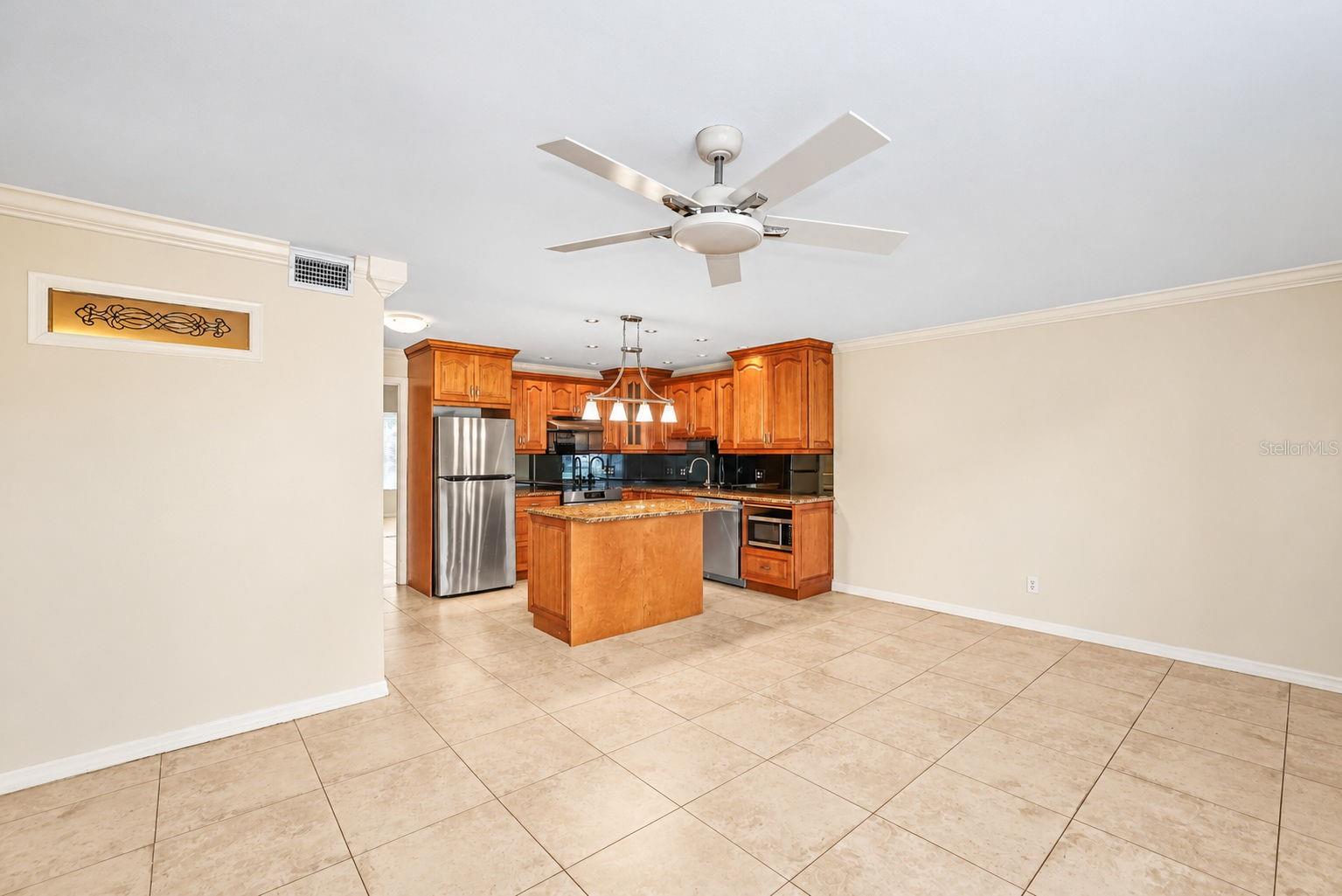 2000 WORLD PARKWAY BLVD #2 — photo 10