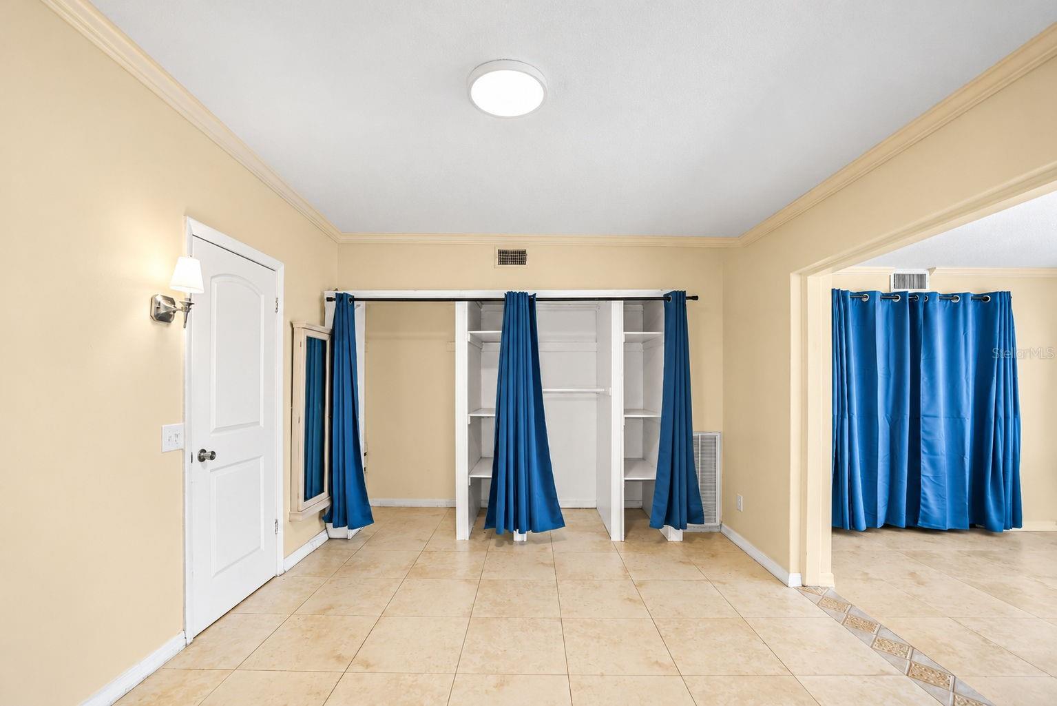 2000 WORLD PARKWAY BLVD #2 — photo 17