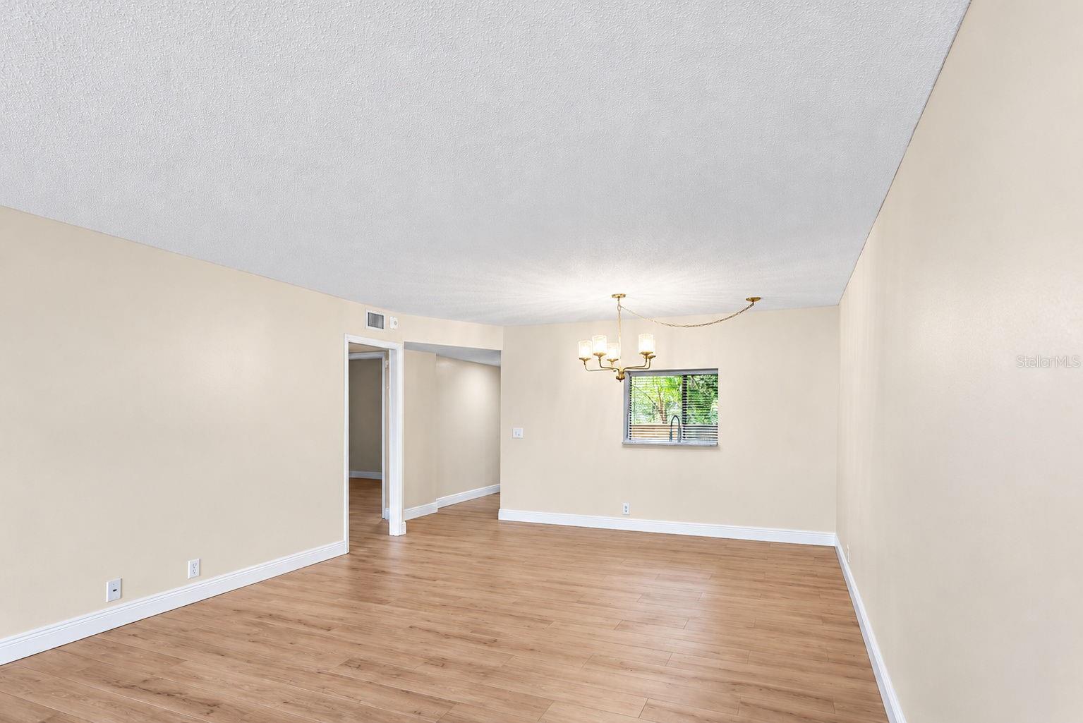 3062 EASTLAND BLVD #313 — photo 15