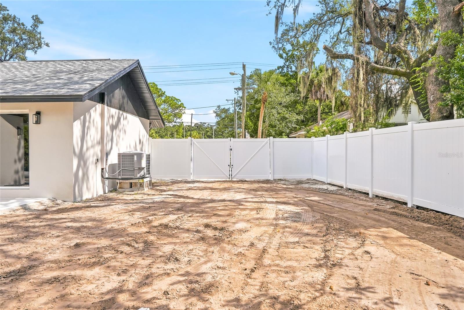 8605 JACKSON SPRINGS RD — photo 44