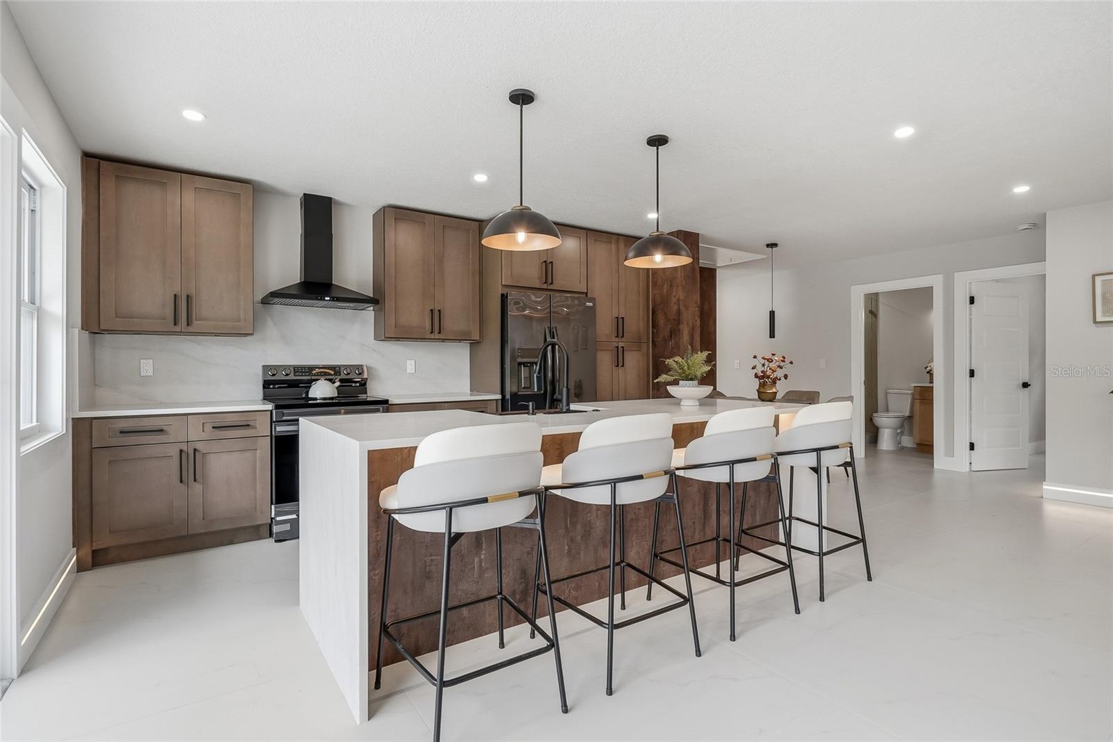 8605 JACKSON SPRINGS RD — photo 4