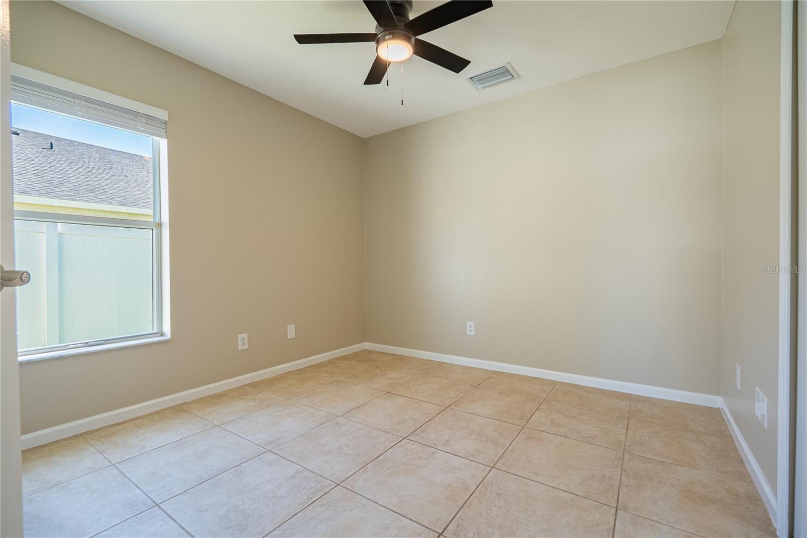 2022 SAMANTHA LN — photo 31