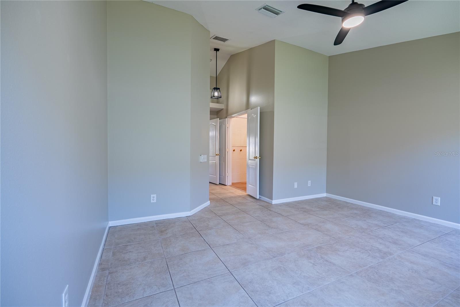 2022 SAMANTHA LN — photo 45