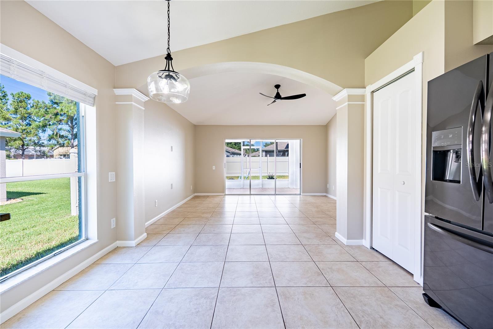 2022 SAMANTHA LN — photo 17