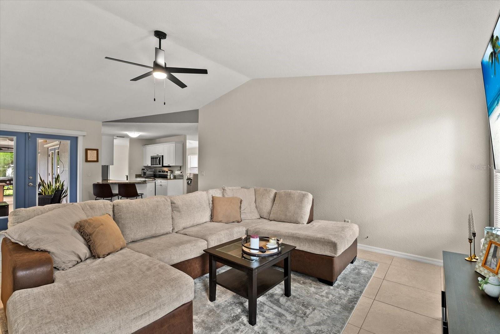4241 CHAMRADE RD — photo 20