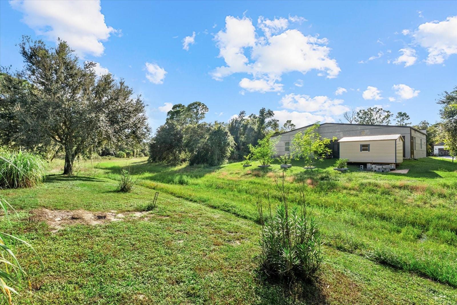 4241 CHAMRADE RD — photo 37