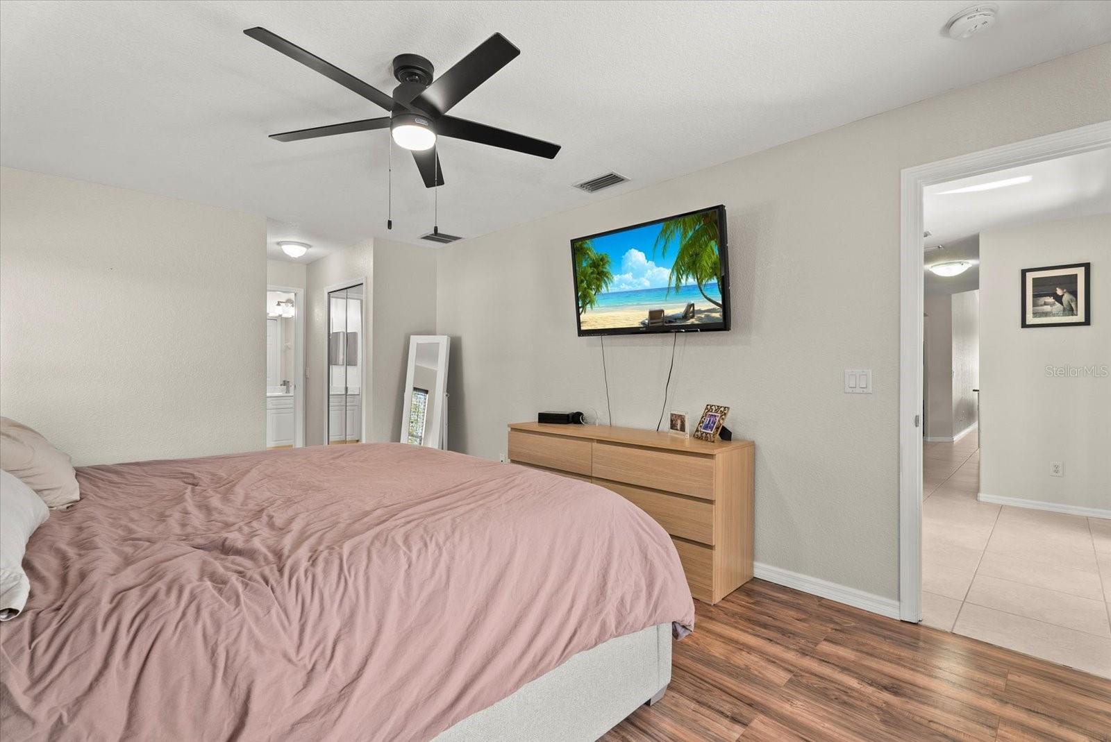 4241 CHAMRADE RD — photo 22