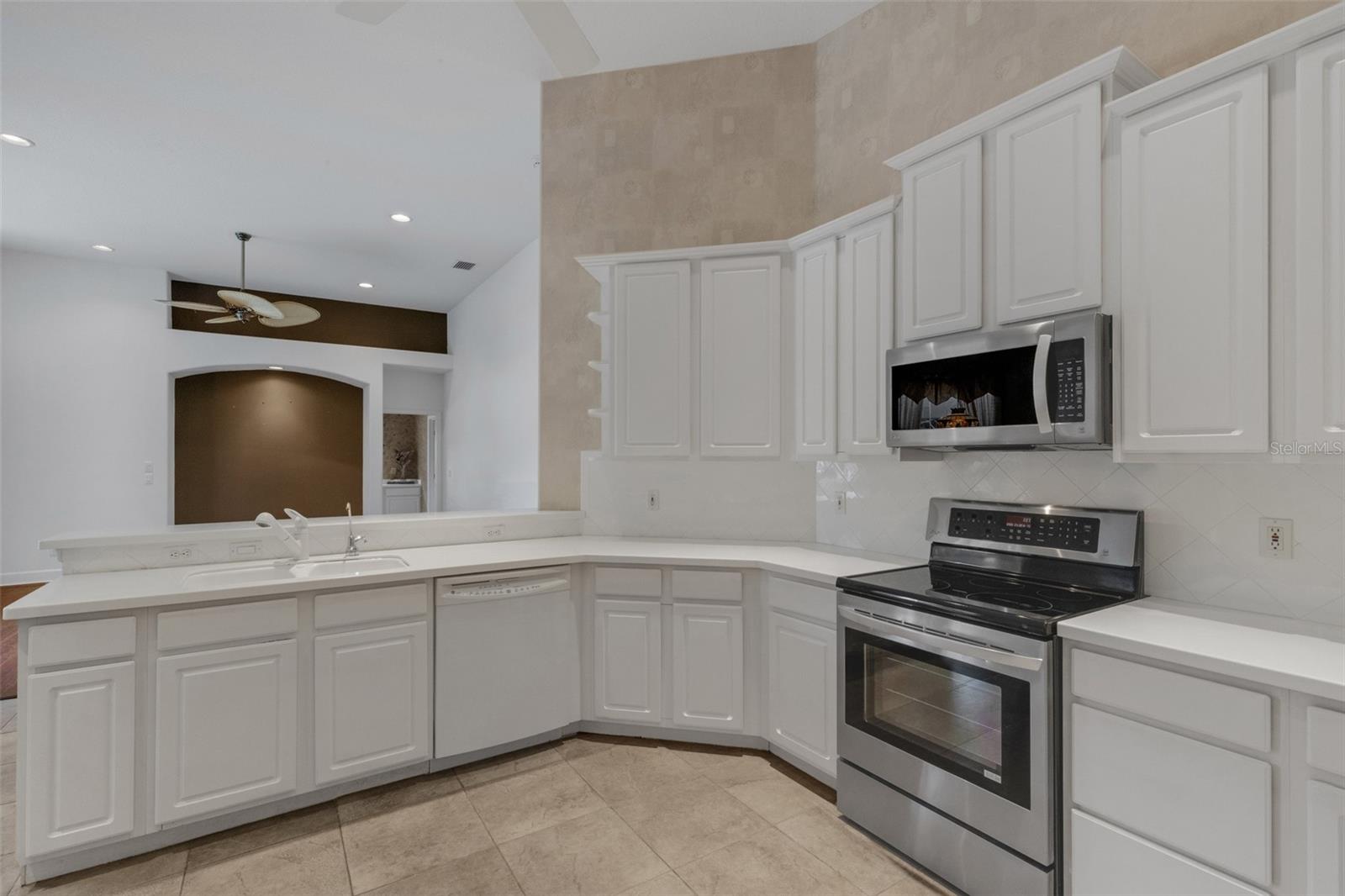 8339 BARTON FARMS BLVD — photo 32