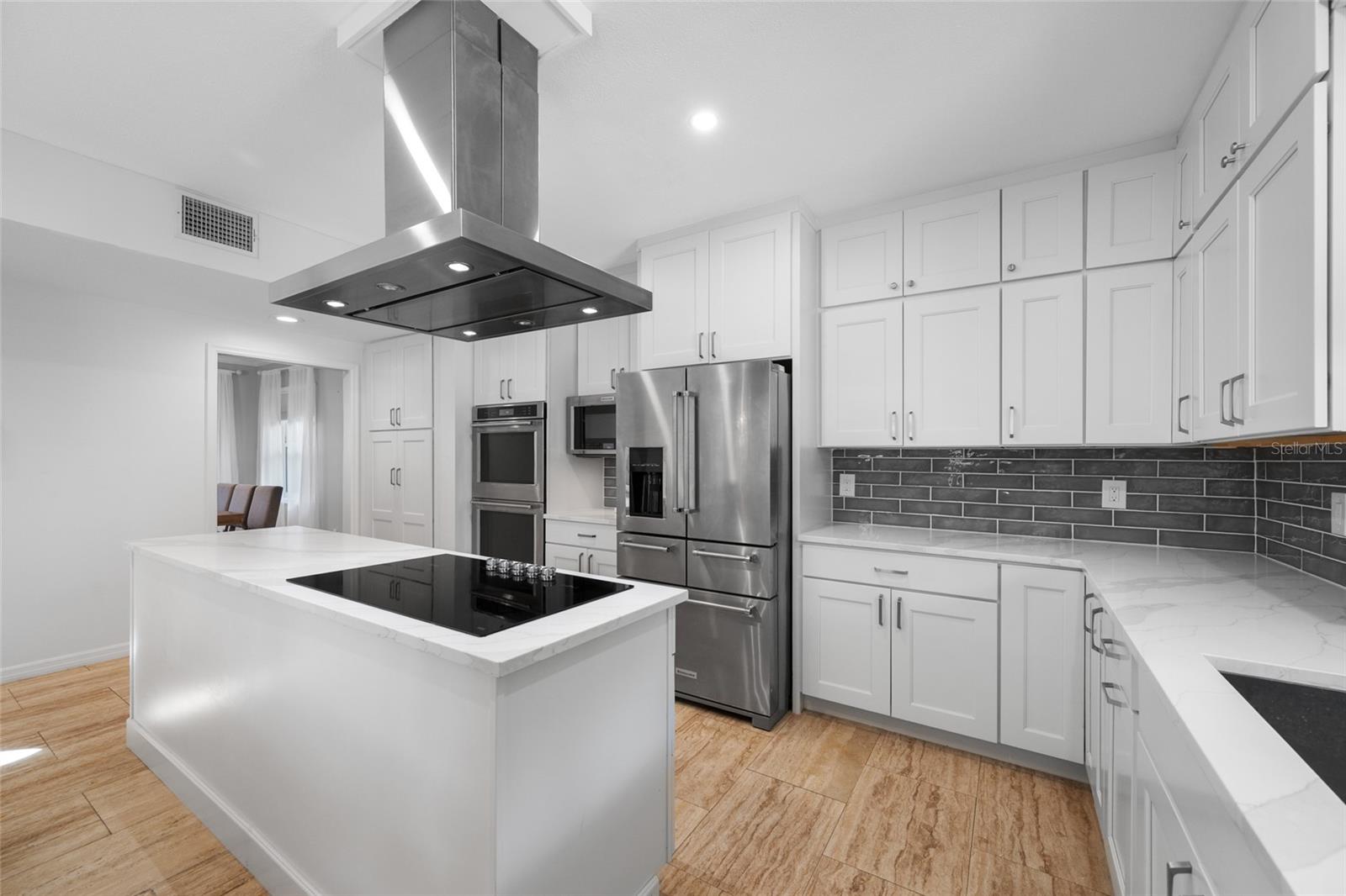 7239 HUNT CLUB LN — photo 55