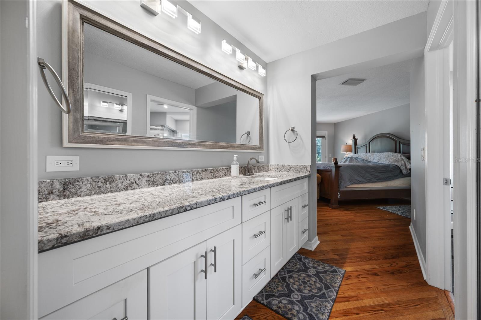 7239 HUNT CLUB LN — photo 95