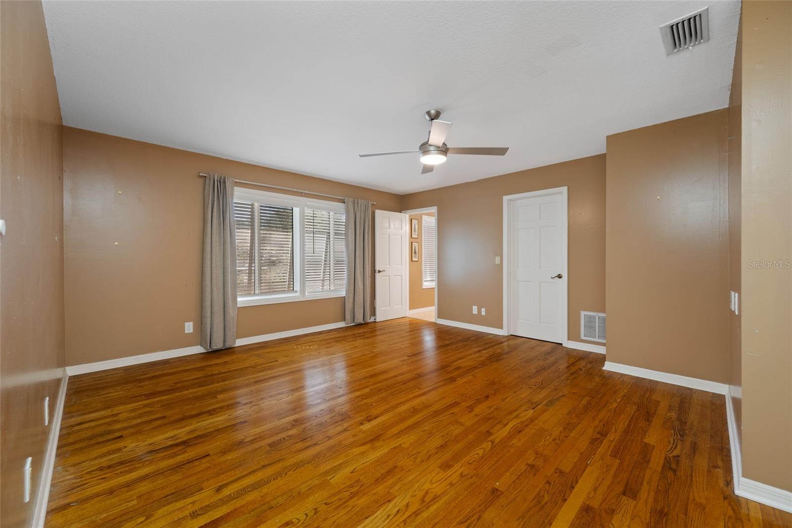7239 HUNT CLUB LN — photo 75