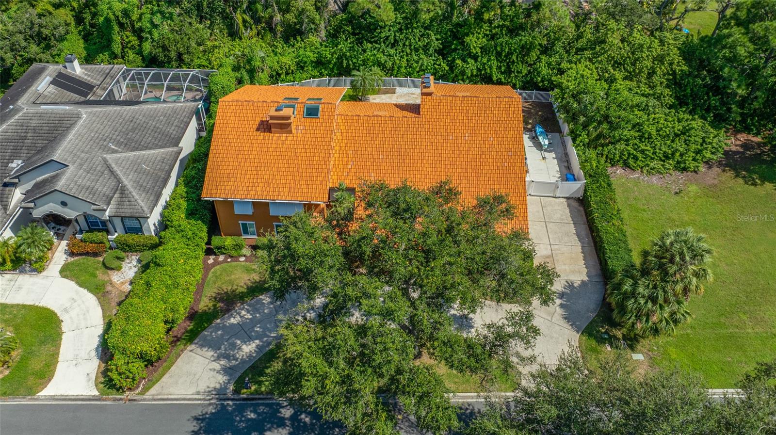 7239 HUNT CLUB LN — photo 15