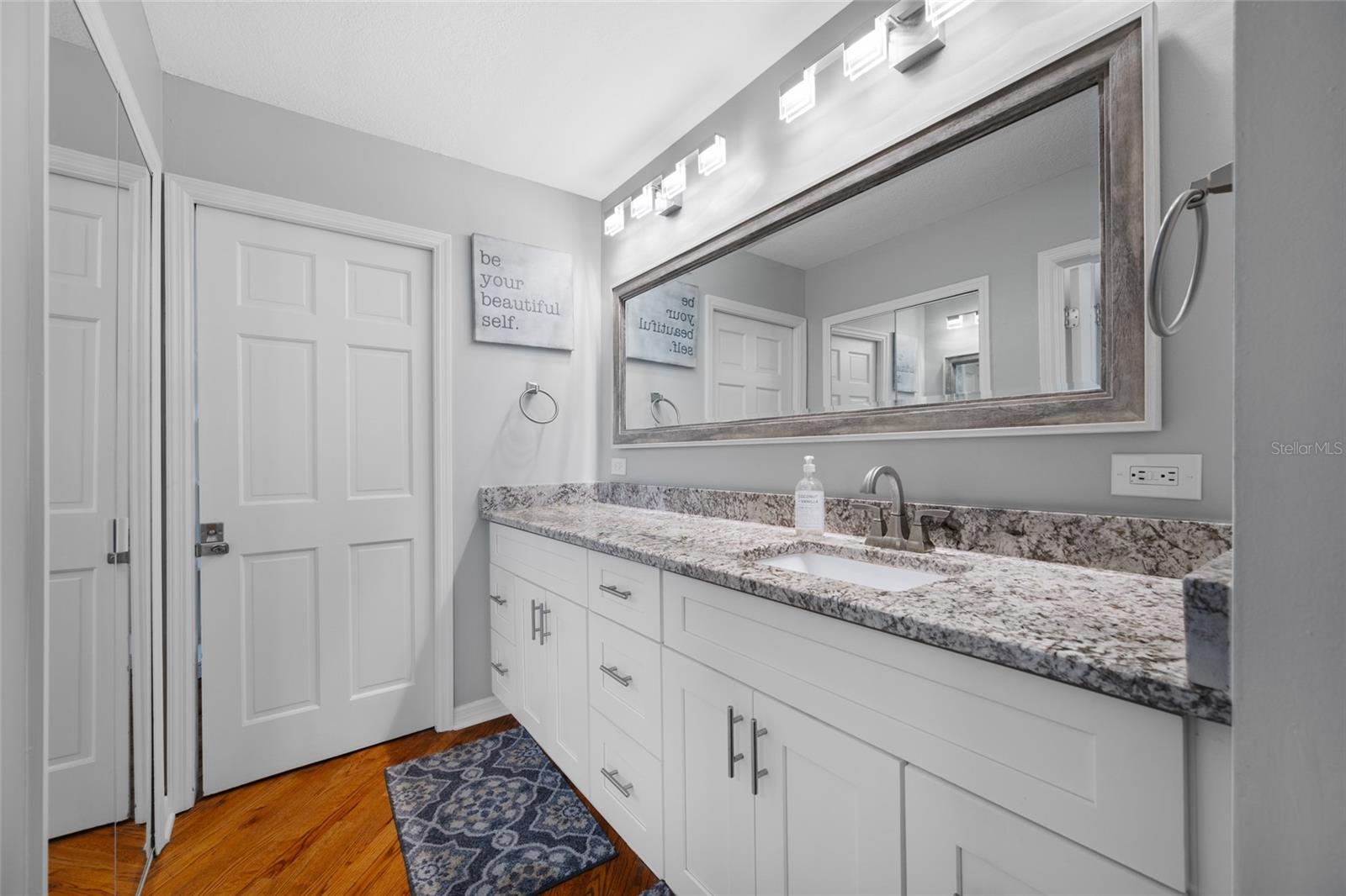 7239 HUNT CLUB LN — photo 94
