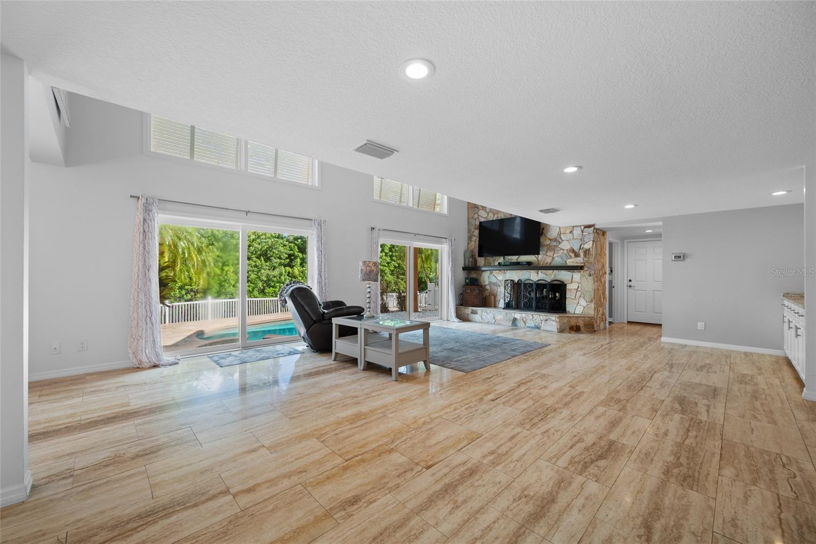 7239 HUNT CLUB LN — photo 63