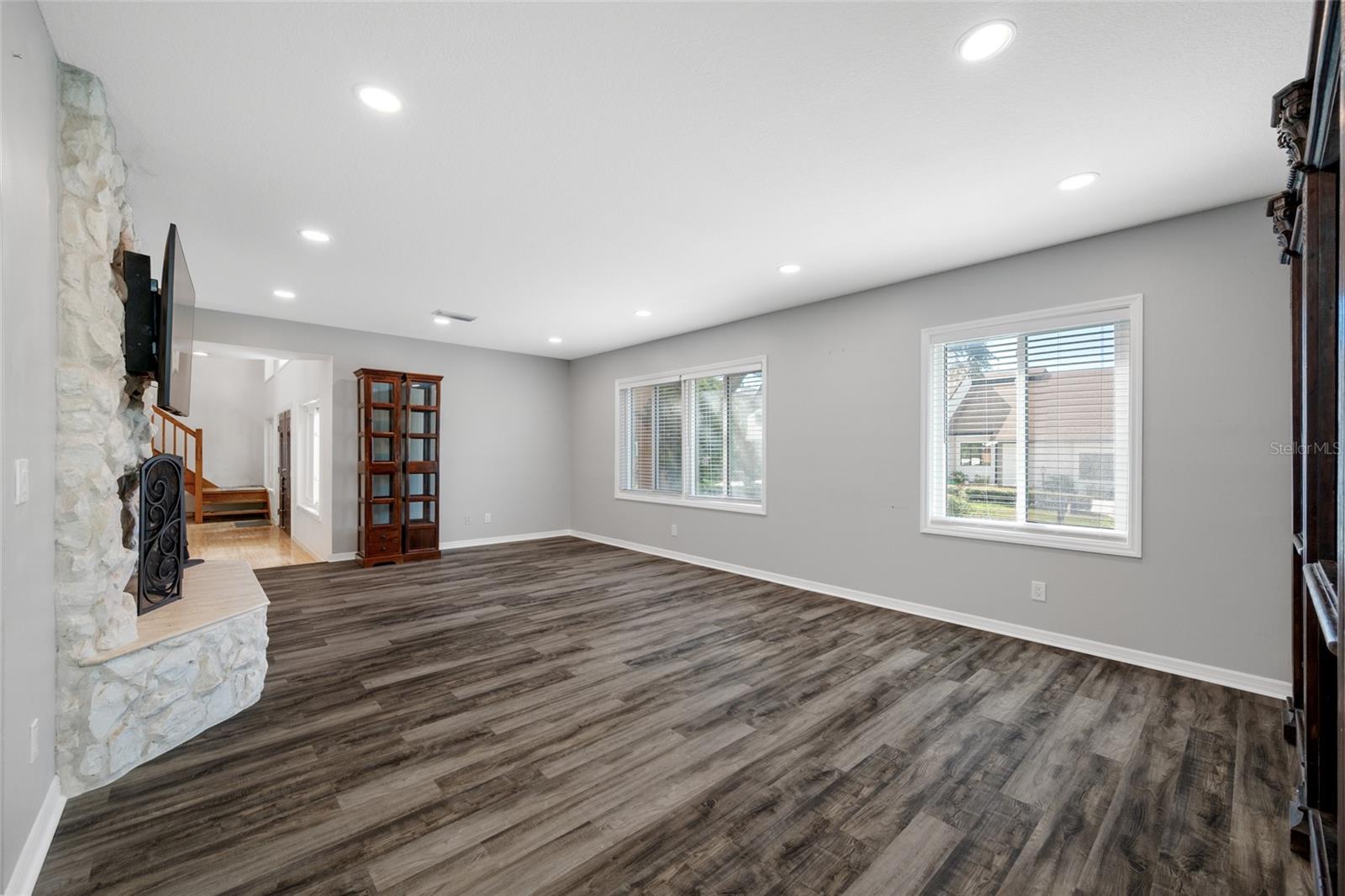 7239 HUNT CLUB LN — photo 49