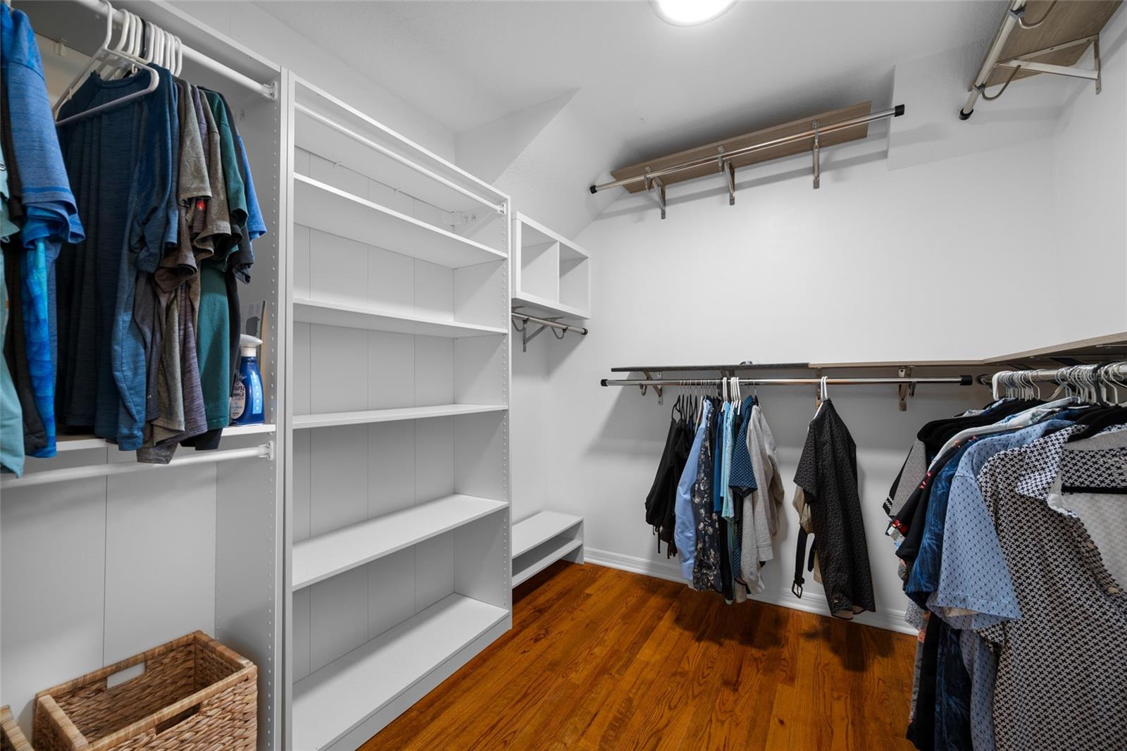7239 HUNT CLUB LN — photo 96