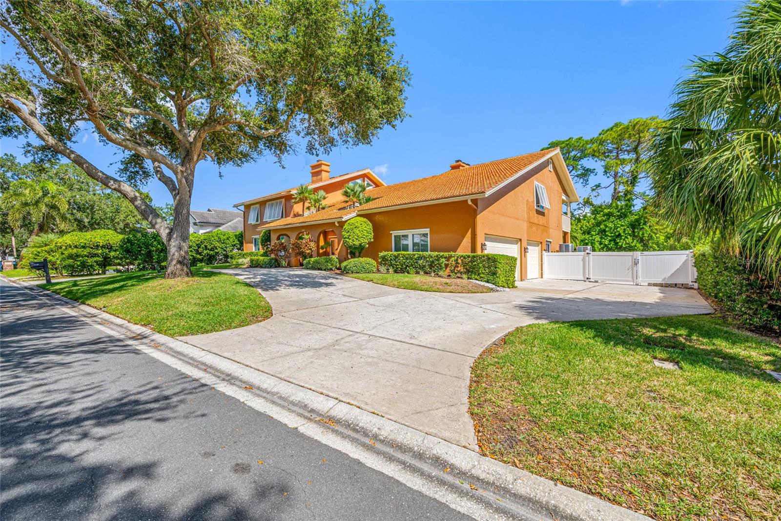 7239 HUNT CLUB LN — photo 20