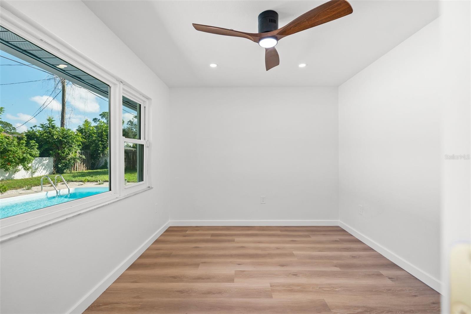 616 BROWN RD — photo 33