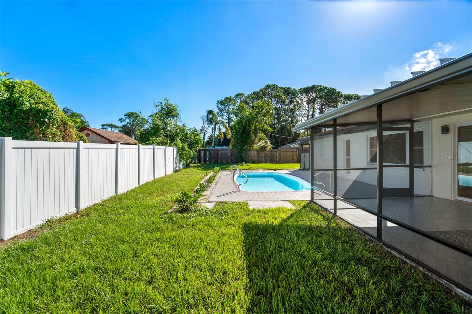 616 BROWN RD — photo 10