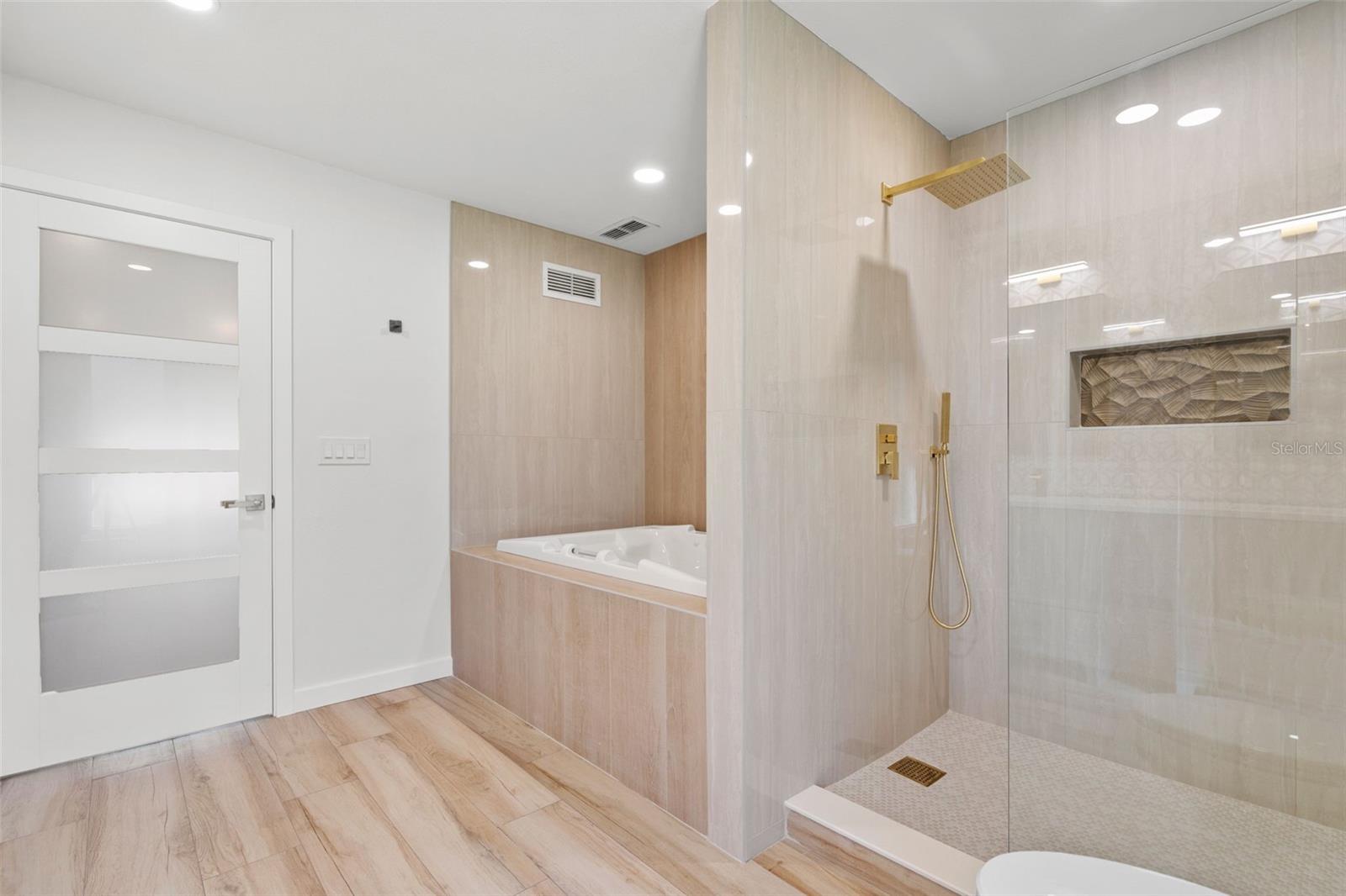 616 BROWN RD — photo 23