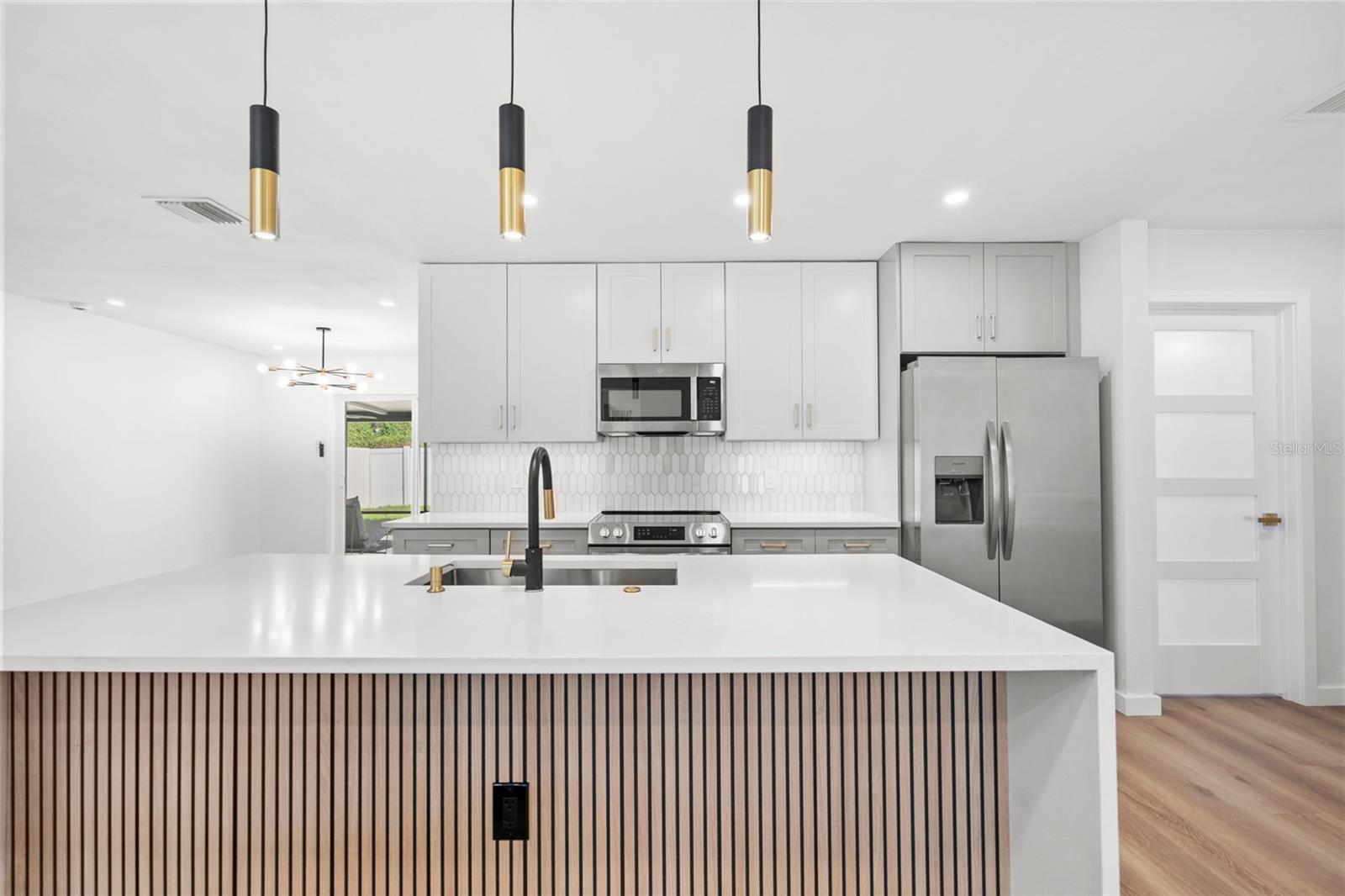 616 BROWN RD — photo 16