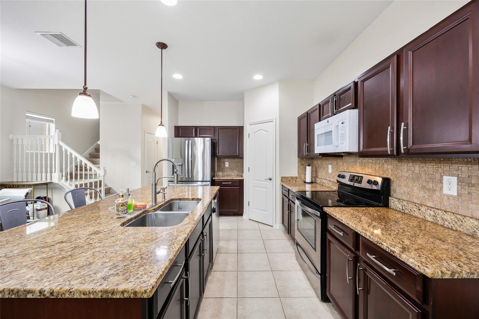9026 SIENNA MOSS LN — photo 8