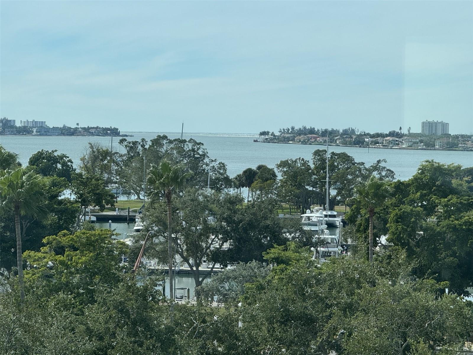 33 S GULFSTREAM AVE #702 — photo 4