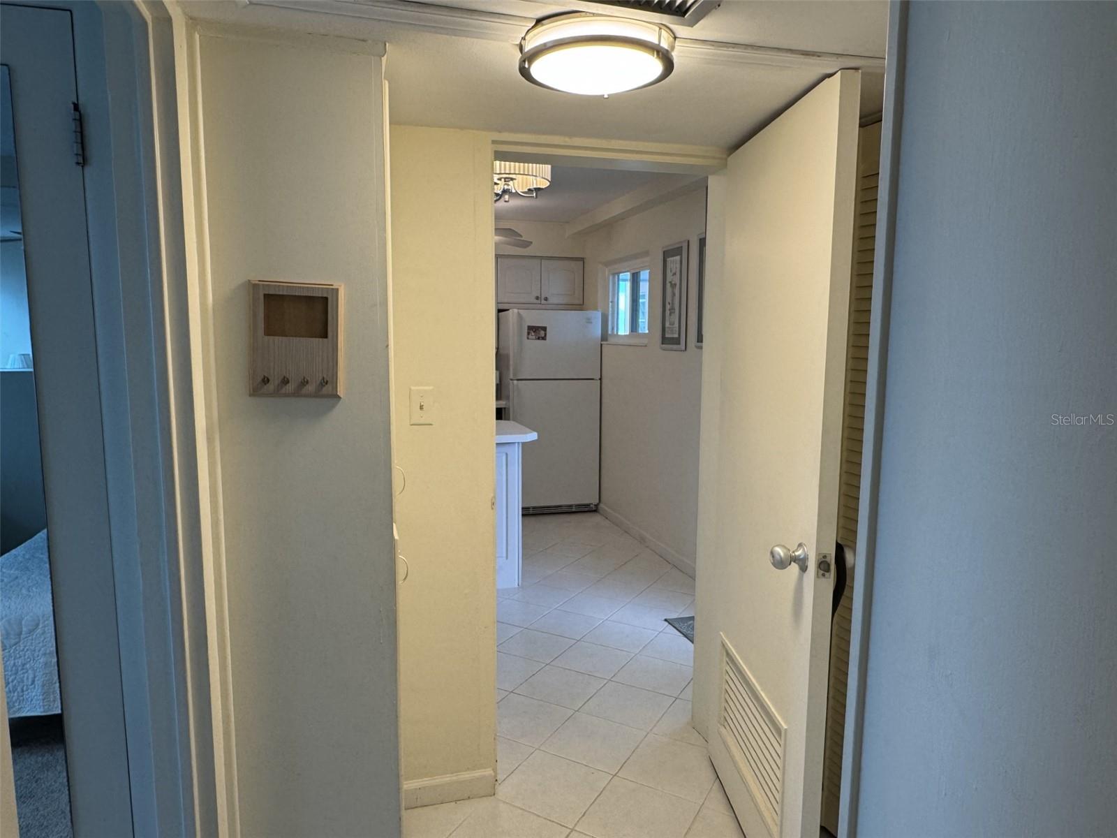 33 S GULFSTREAM AVE #702 — photo 16