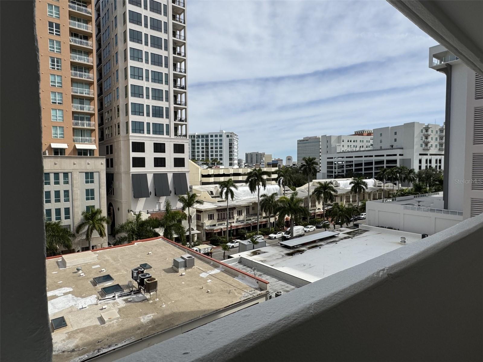 33 S GULFSTREAM AVE #702 — photo 31