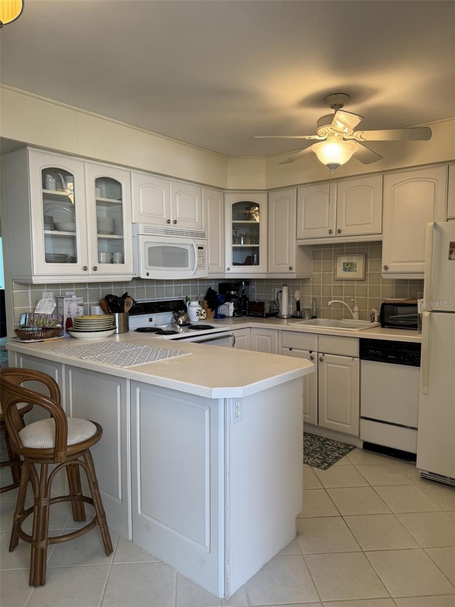 33 S GULFSTREAM AVE #702 — photo 12