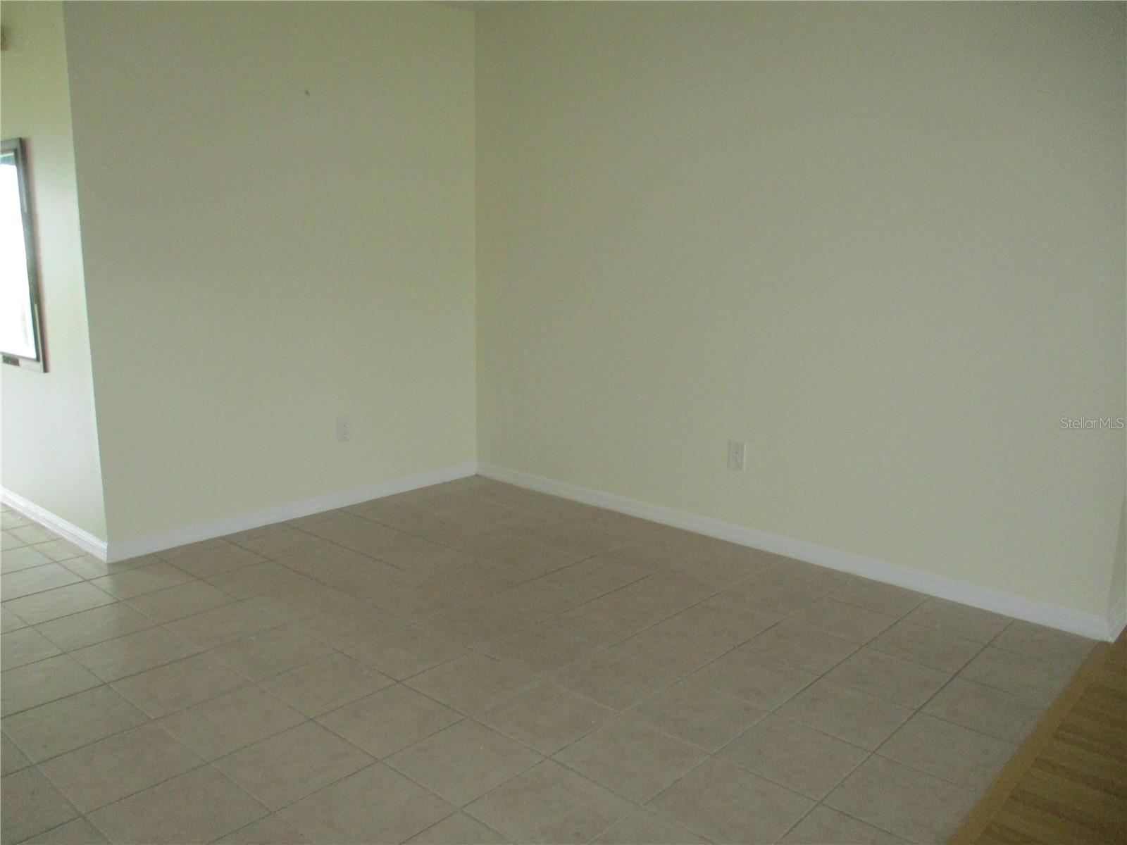 1703 CLOISTER DR — photo 4