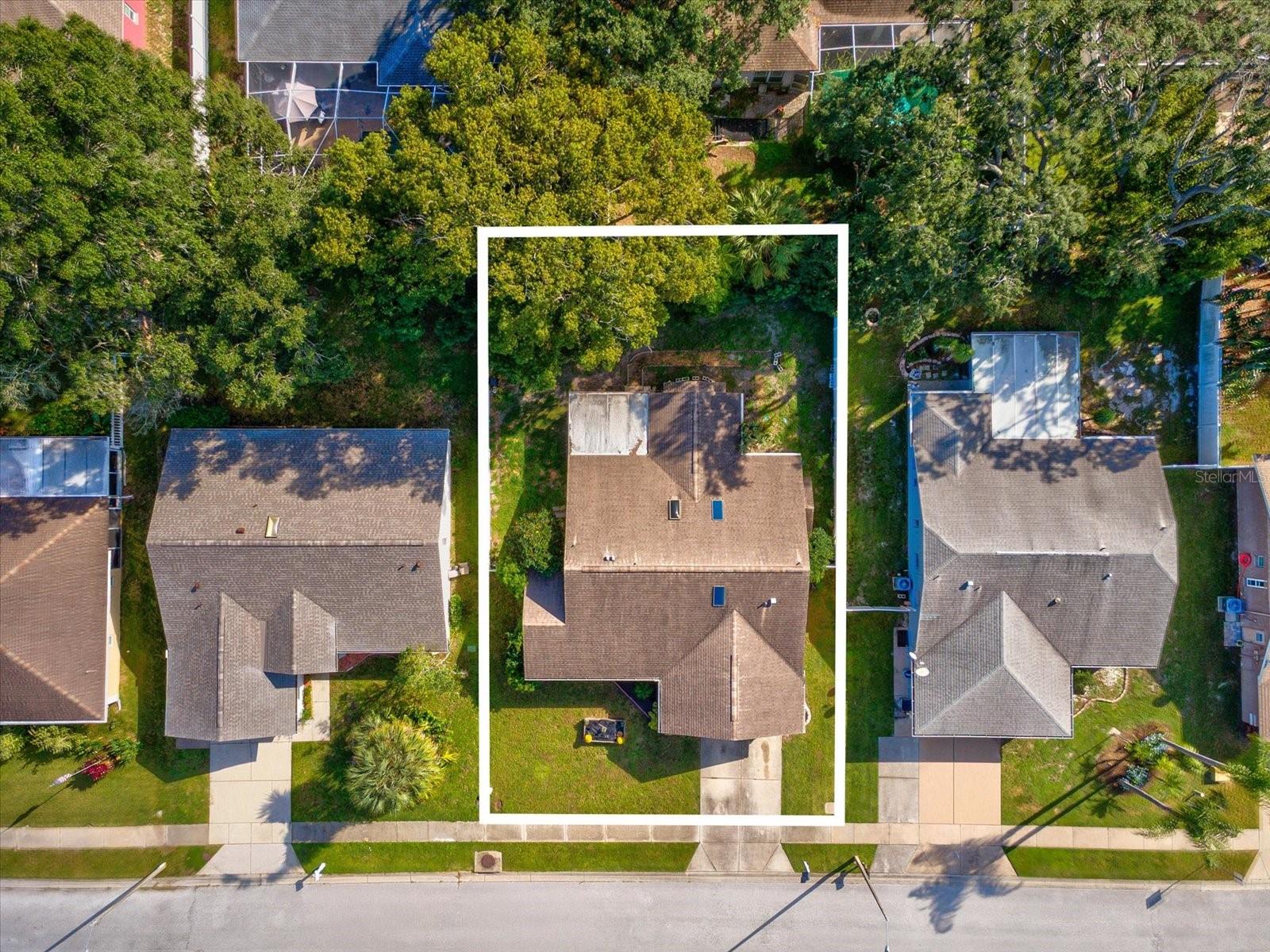 8350 ROYAL HART DR — photo 24