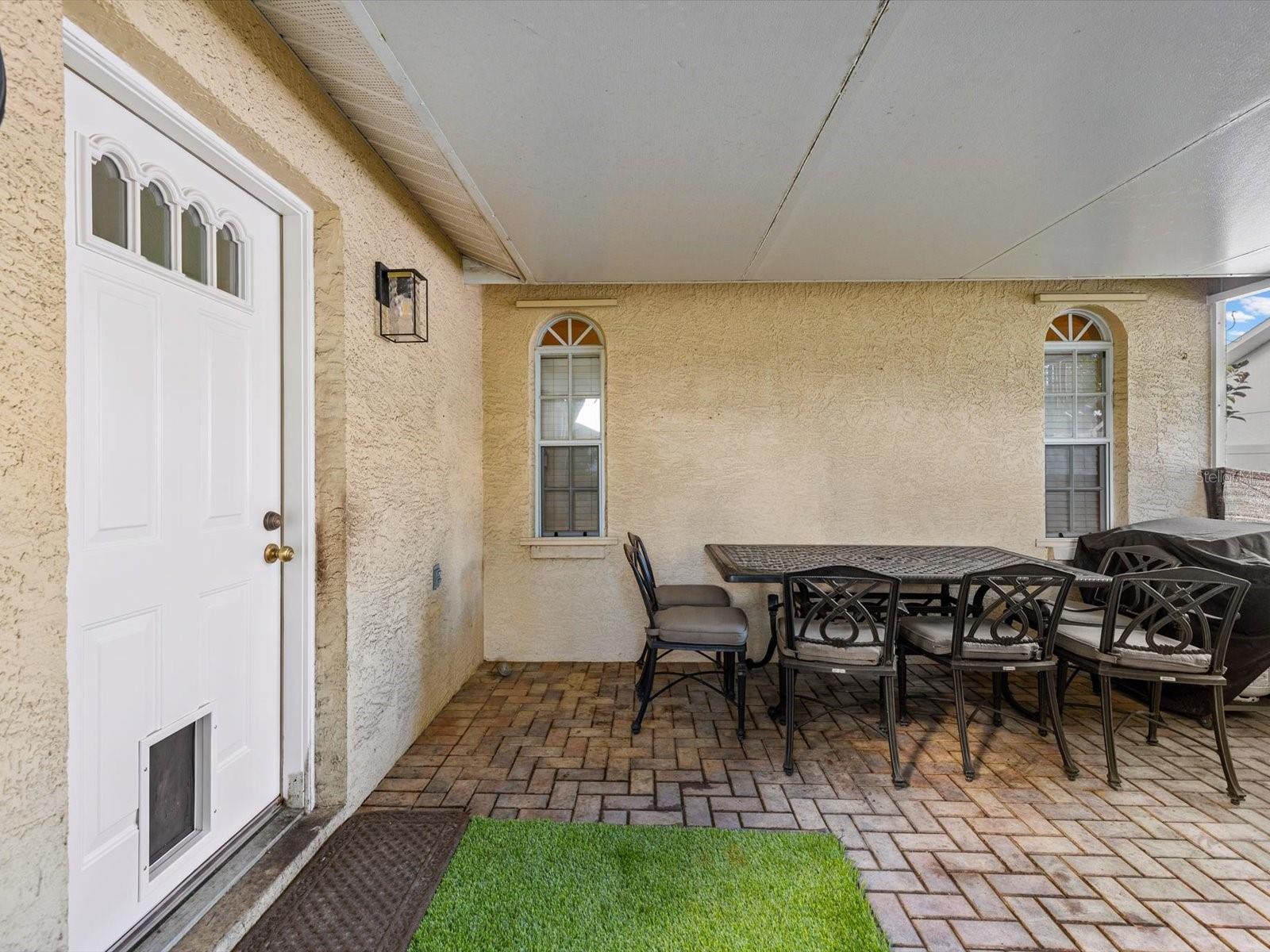 8350 ROYAL HART DR — photo 21