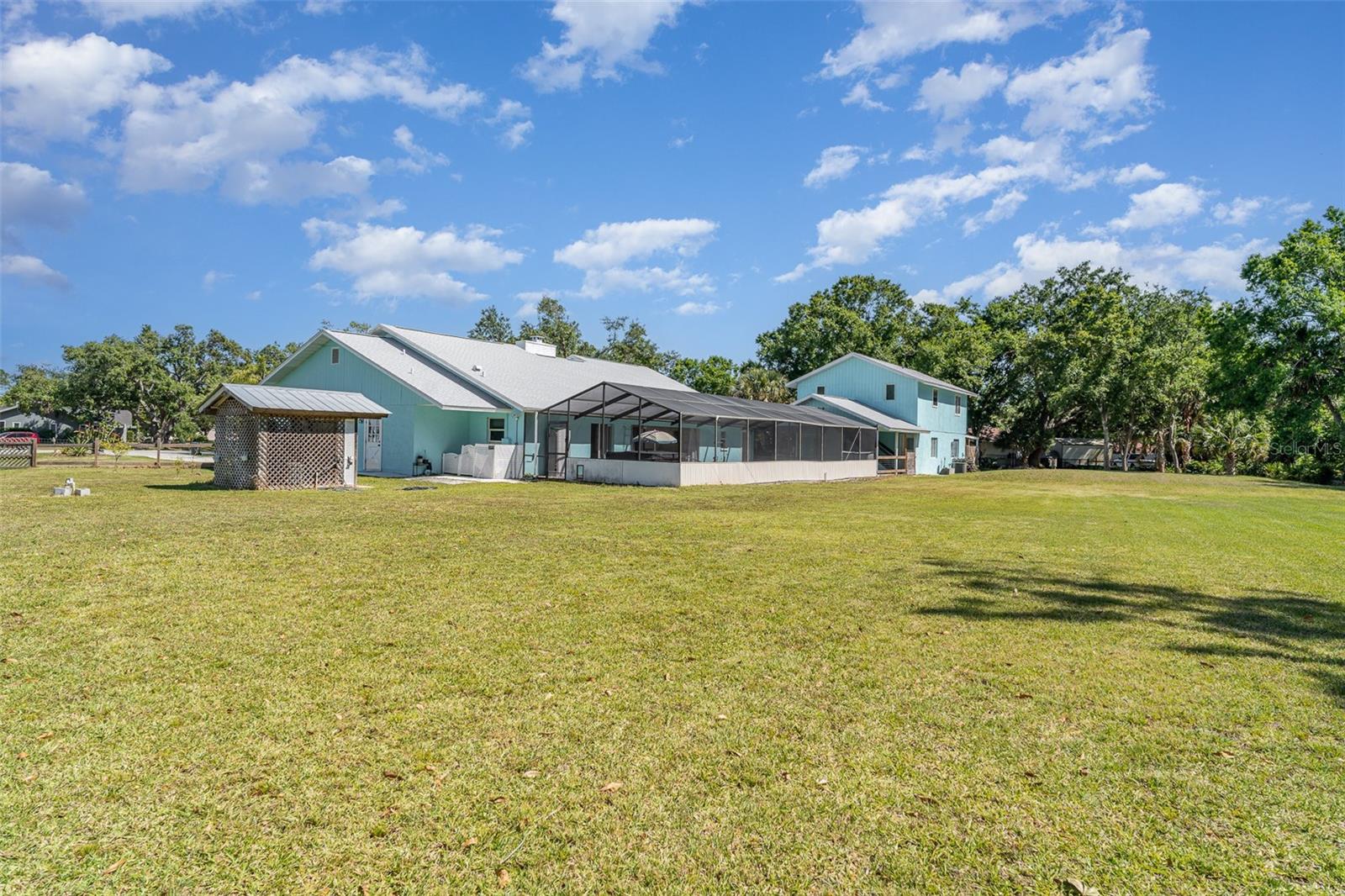 1305 GREENFIELD CIR — photo 31