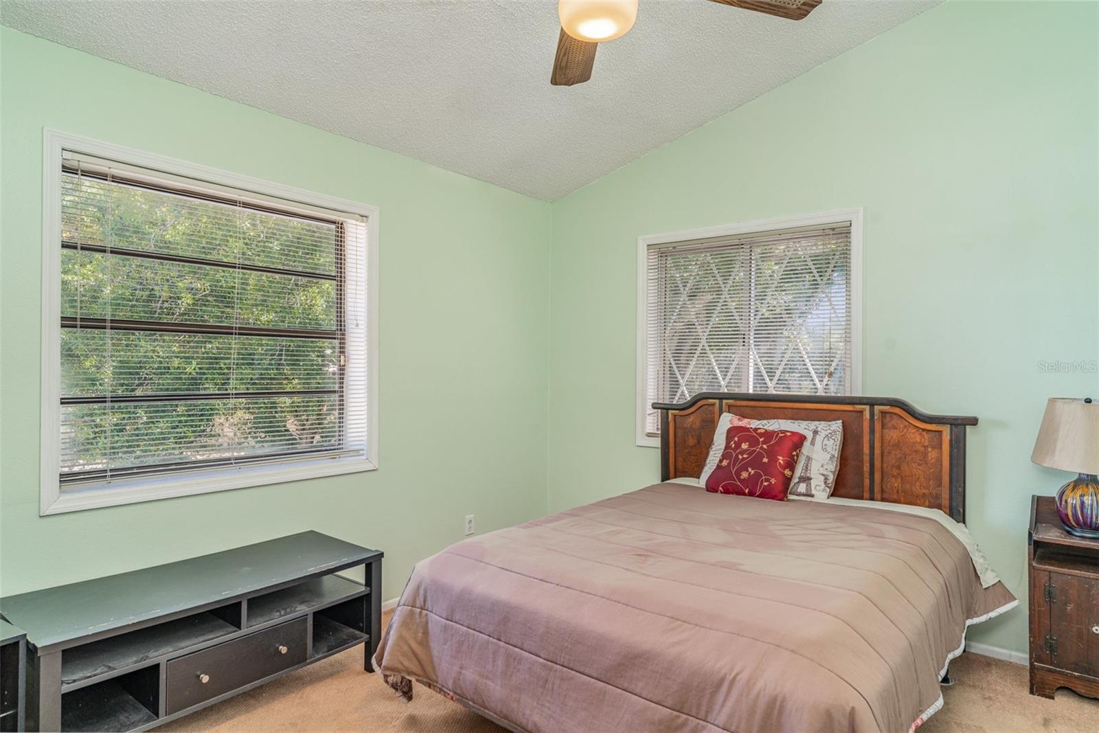 1305 GREENFIELD CIR — photo 27