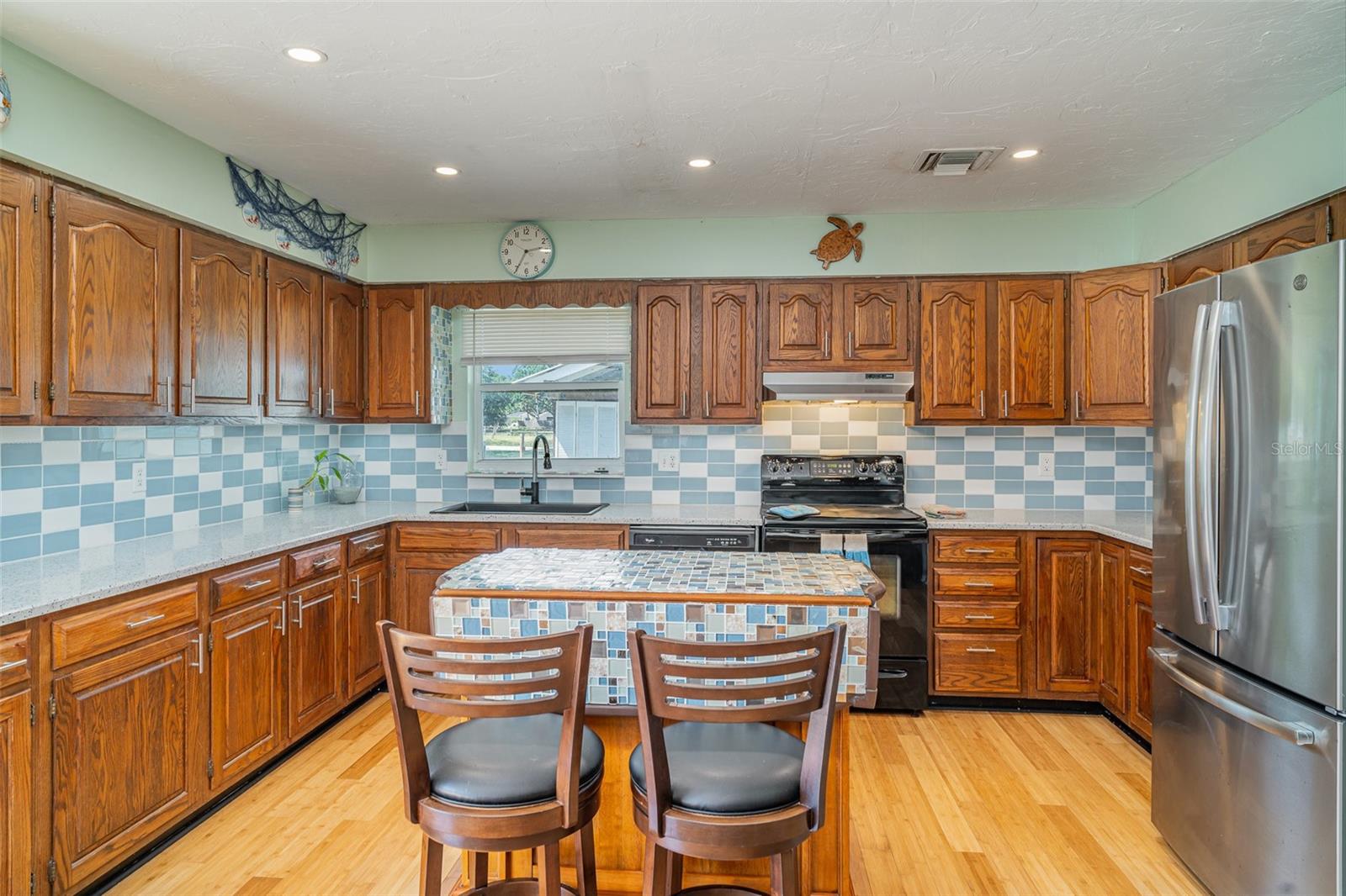 1305 GREENFIELD CIR — photo 15
