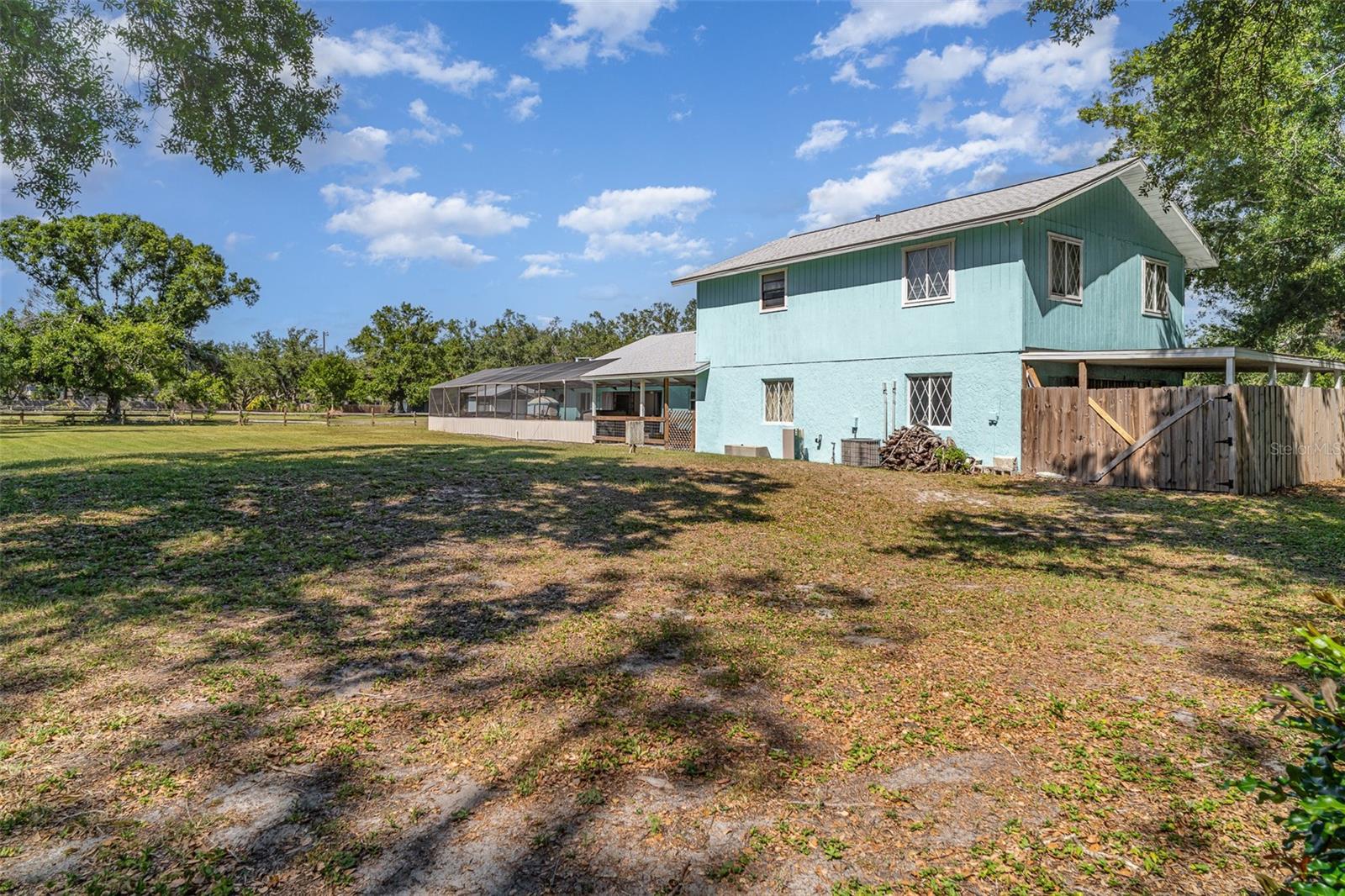 1305 GREENFIELD CIR — photo 33