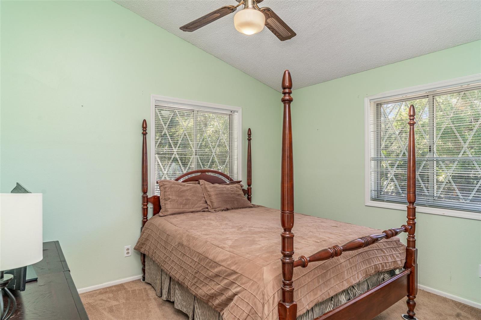 1305 GREENFIELD CIR — photo 26