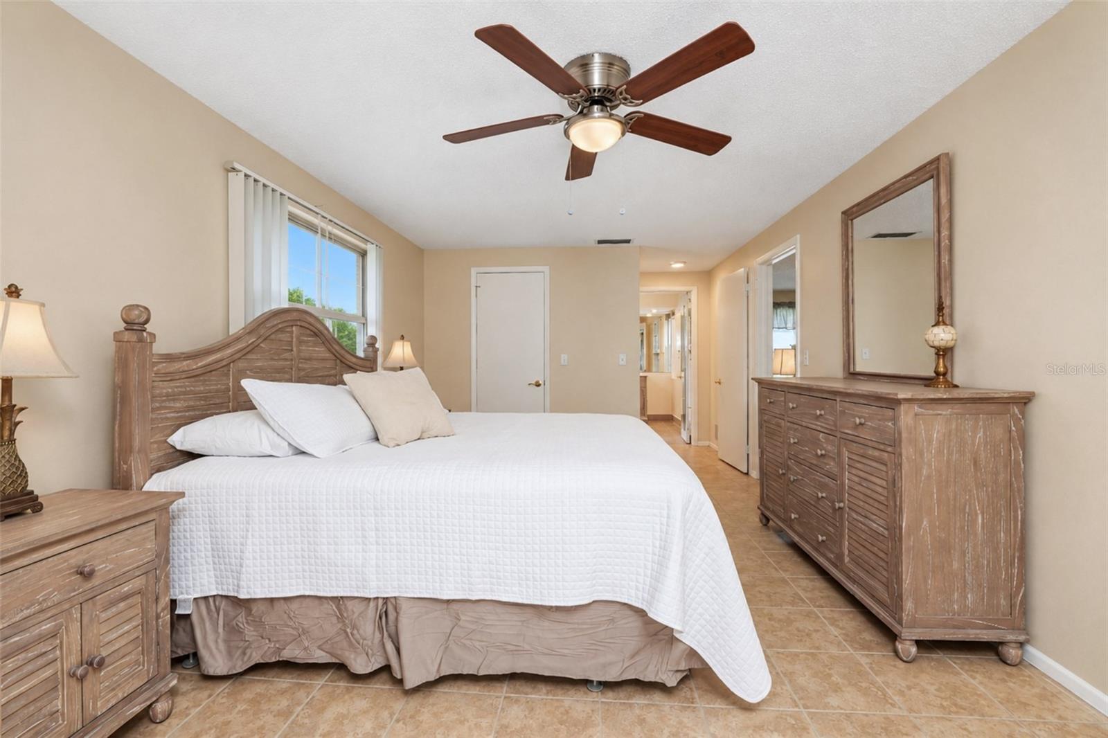 21 OAKWOOD DR N #21 — photo 33