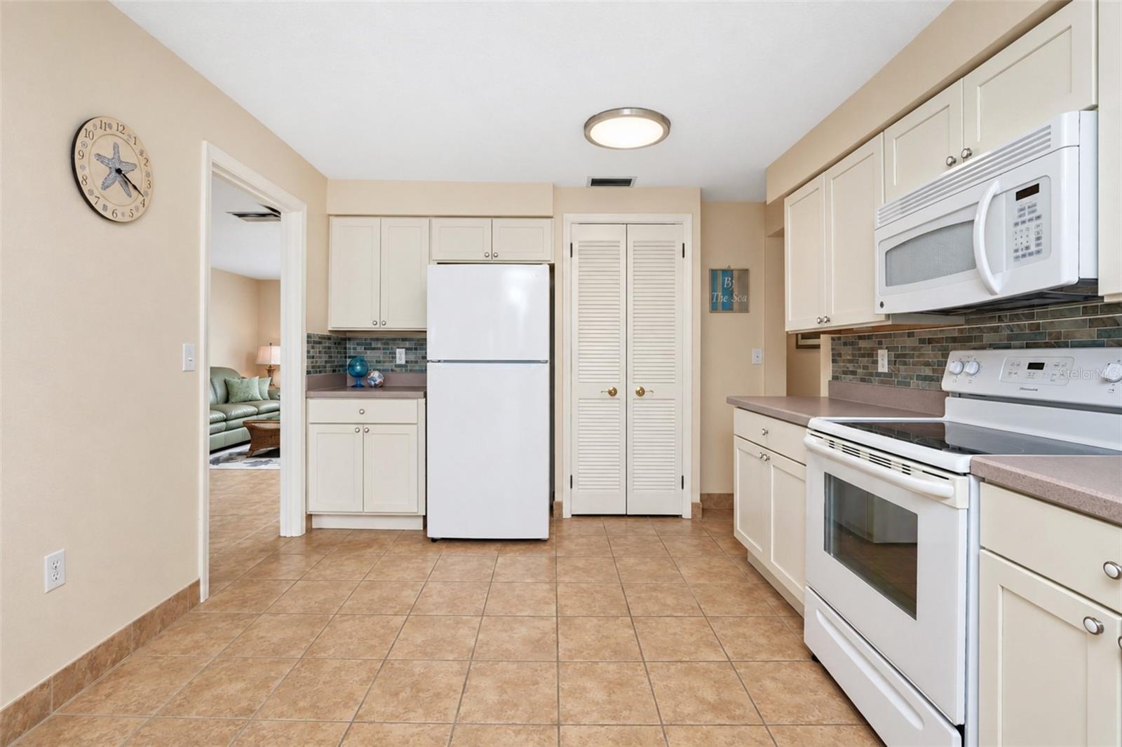 21 OAKWOOD DR N #21 — photo 27