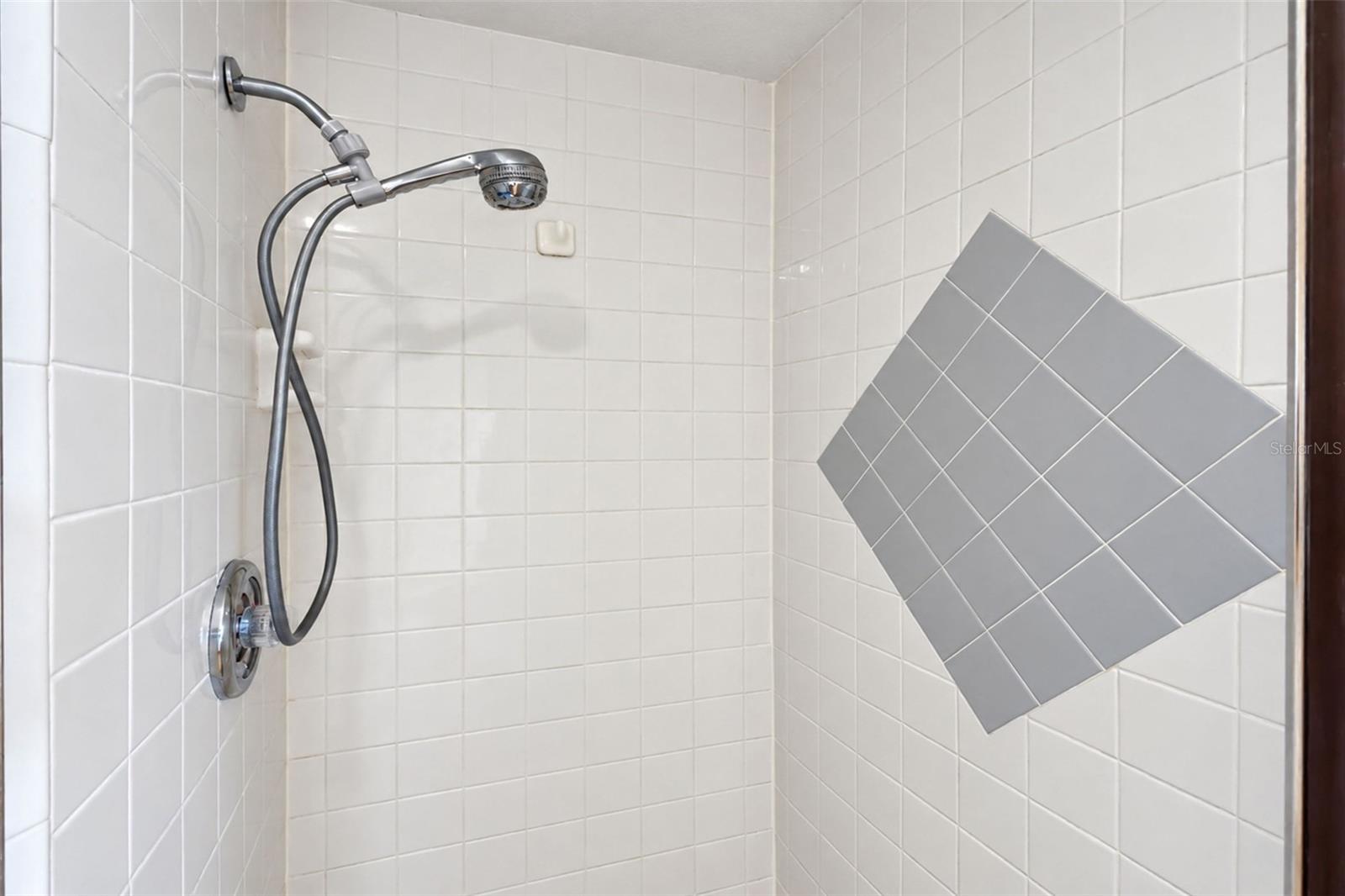 21 OAKWOOD DR N #21 — photo 50