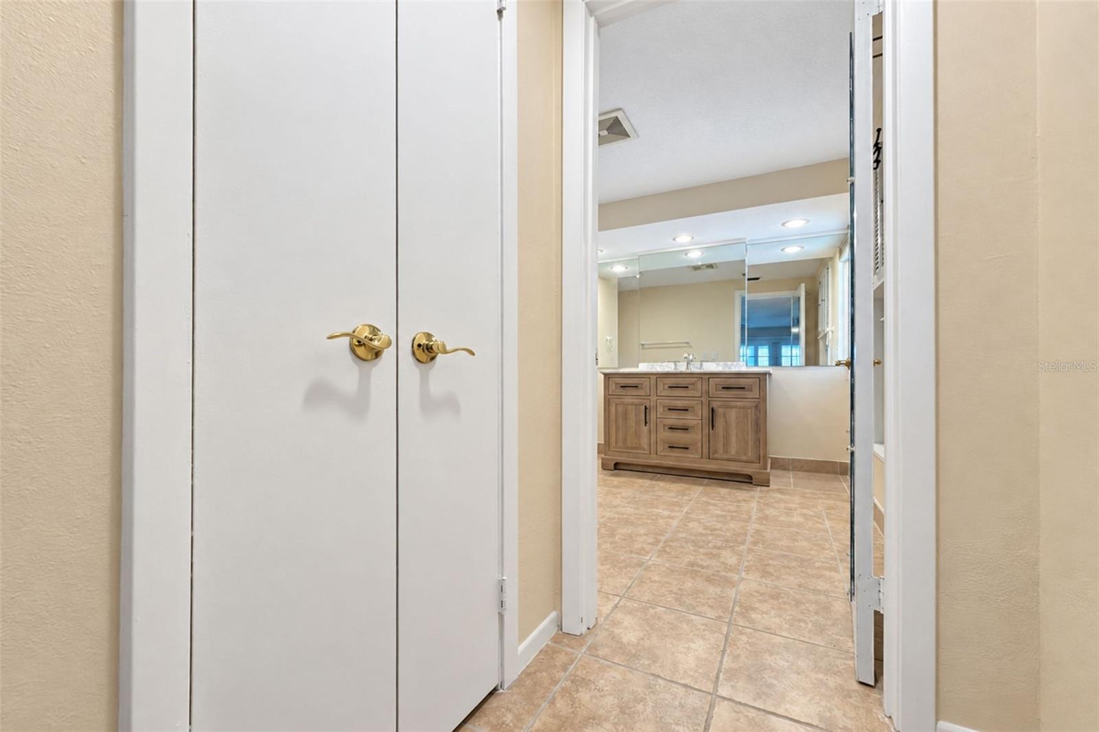 21 OAKWOOD DR N #21 — photo 36