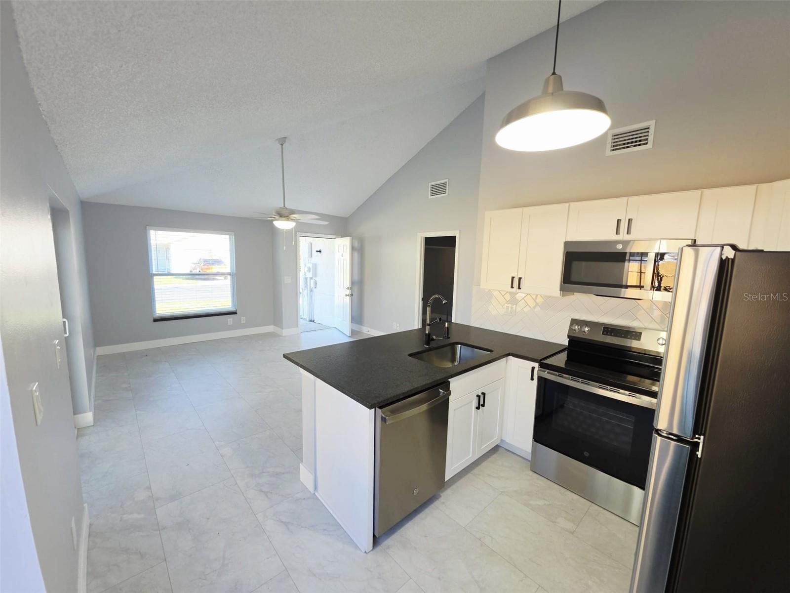 2674 RACHEL CT — photo 4