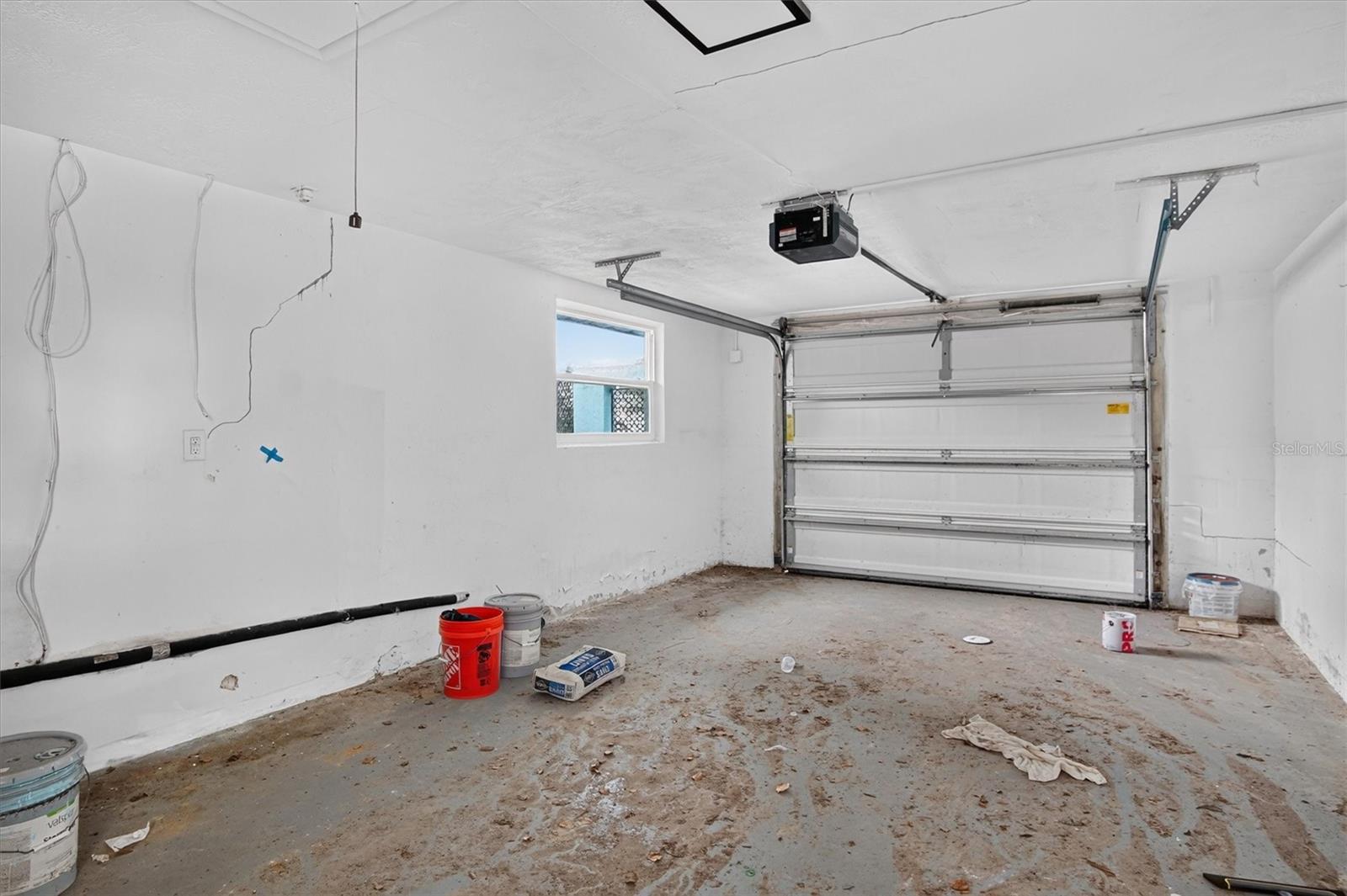 7313 MAKO DR — photo 33