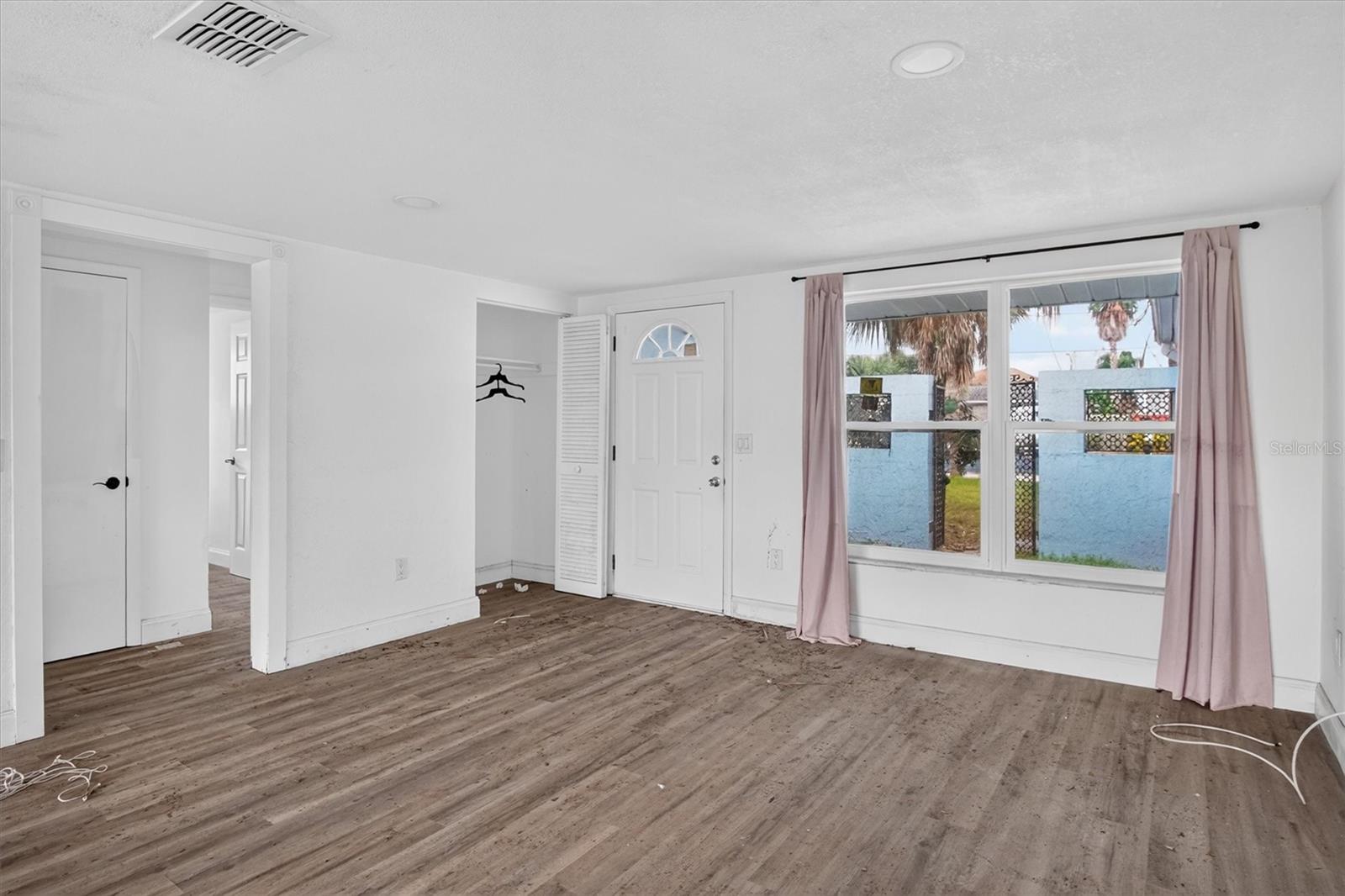 7313 MAKO DR — photo 9
