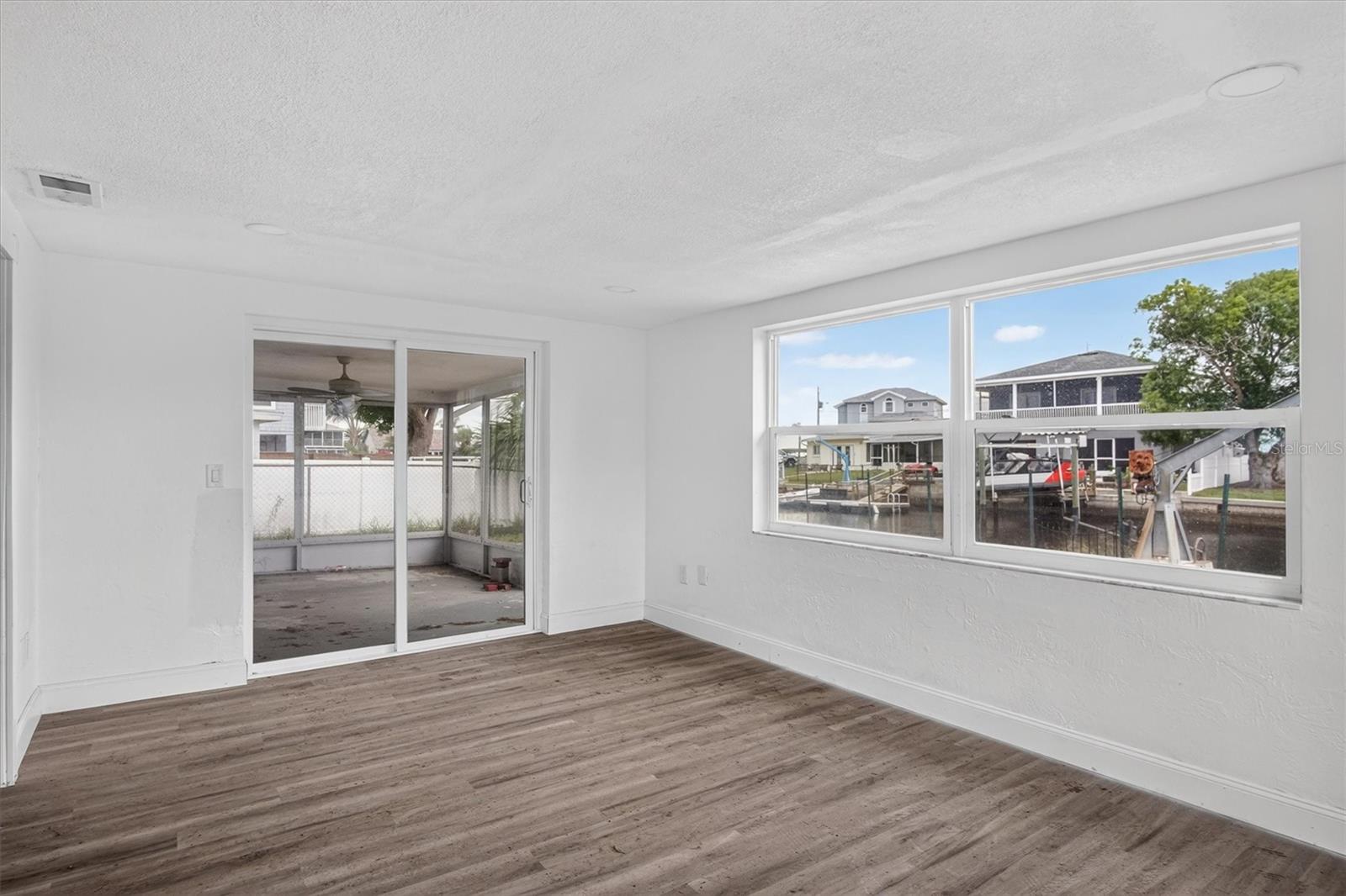 7313 MAKO DR — photo 23