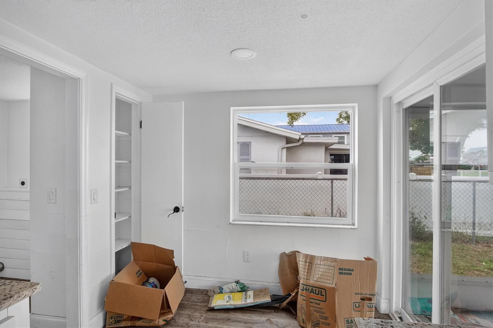7313 MAKO DR — photo 20